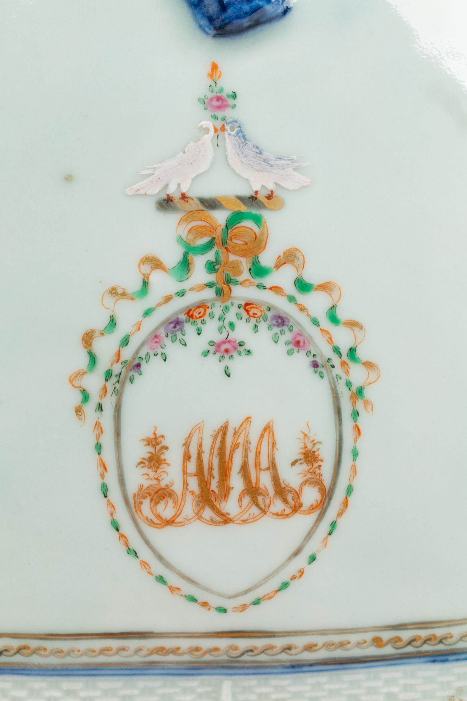 A Chinese Export Porcelain Tureen and Tray