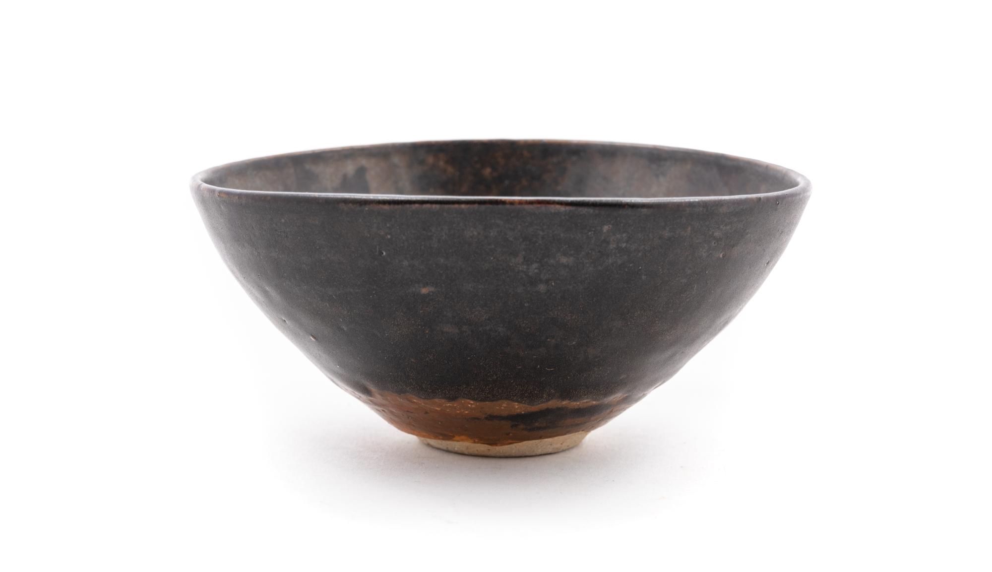 A Chinese Jizhouyao- Style Brown Glazed Stoneware Bowl