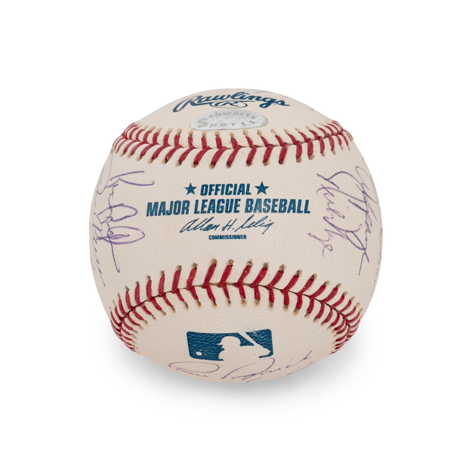 A 1969 Chicago Cubs Team Signed Autograph Baseball - 17 Signatures (Beckett Authentication Services)