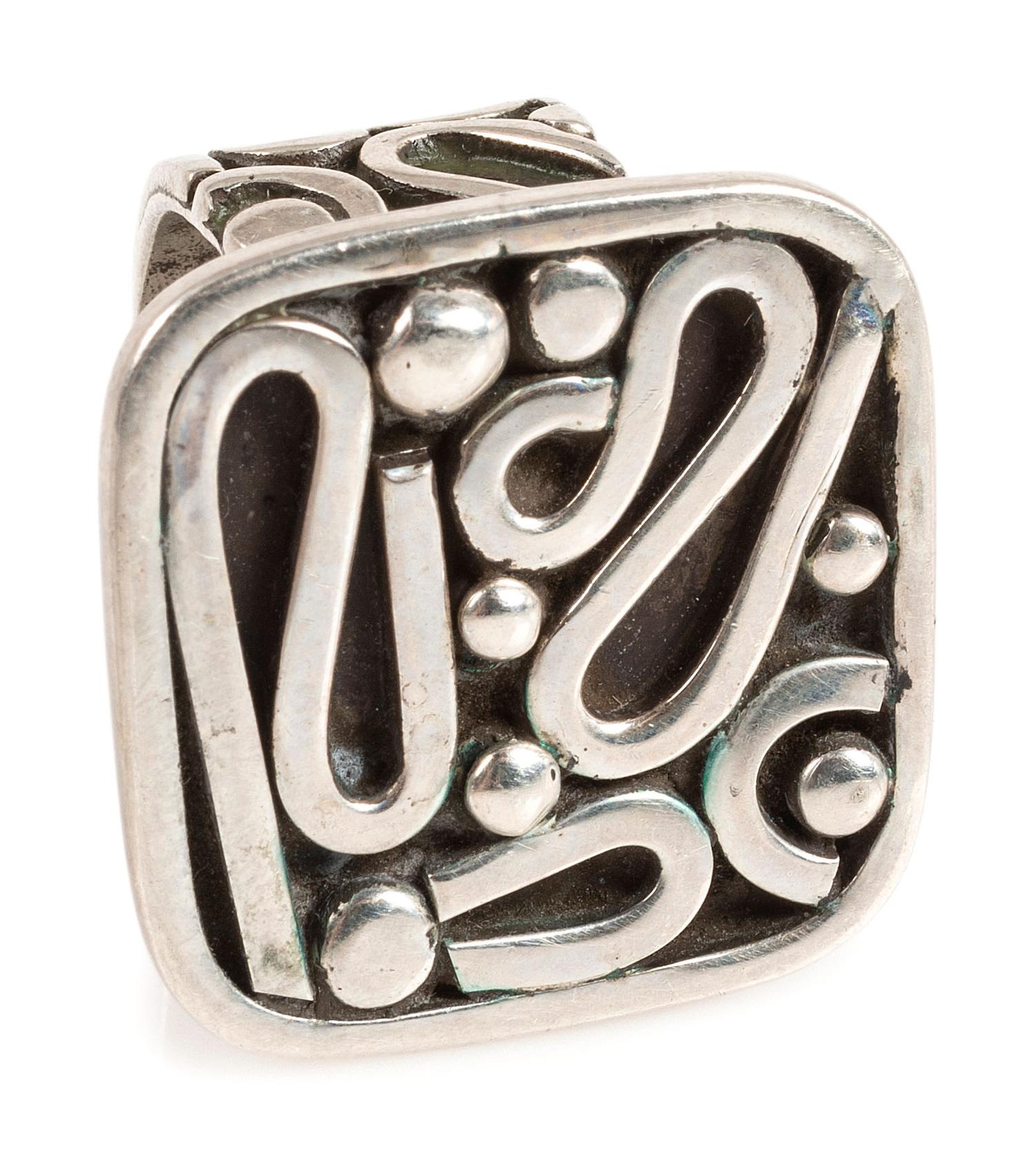 Pair of Complementary Southwestern Sterling Silver Rings