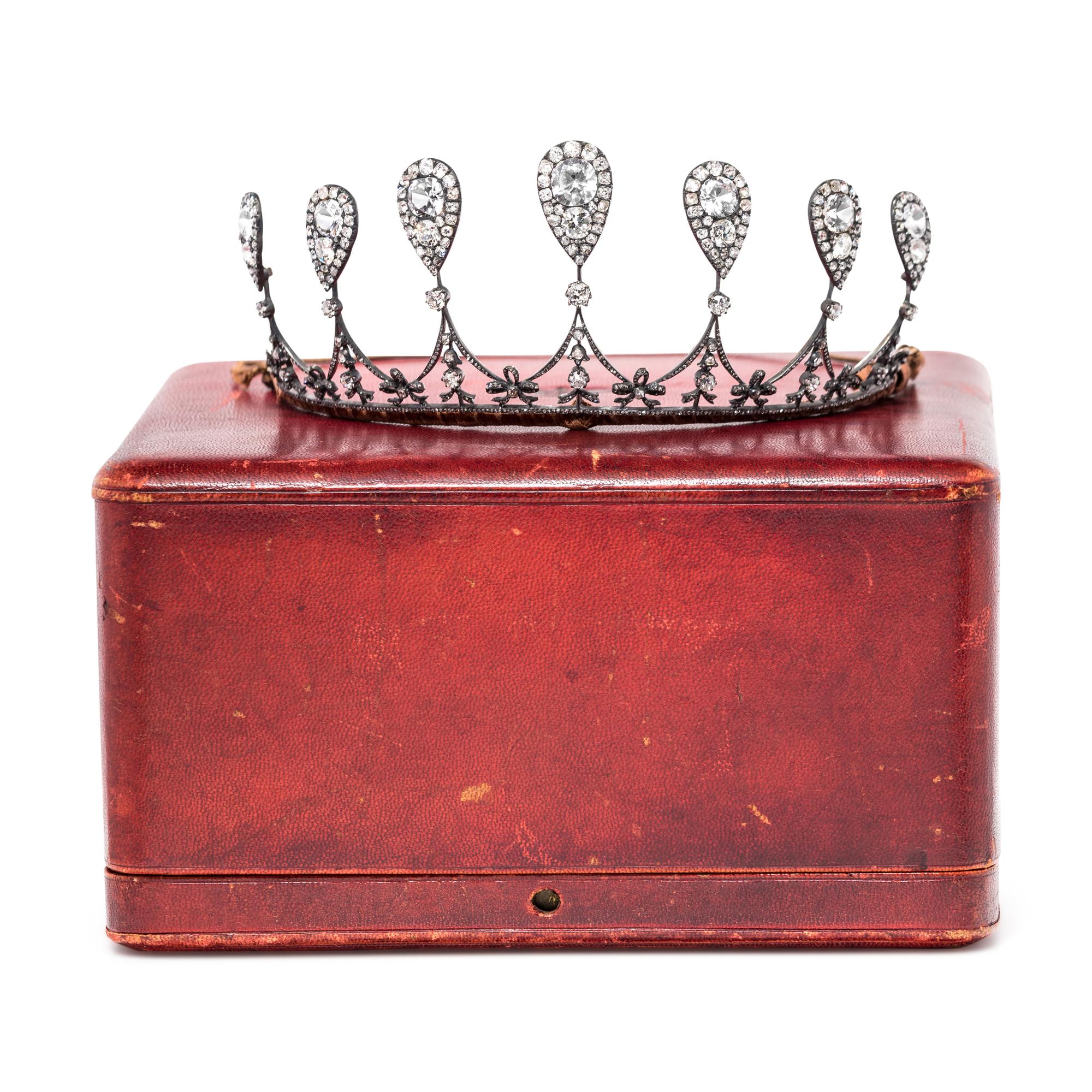 ANTIQUE, ROYAL DIAMOND TIARA