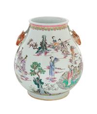 A Chinese Famille Rose Porcelain 'Deer' Vase