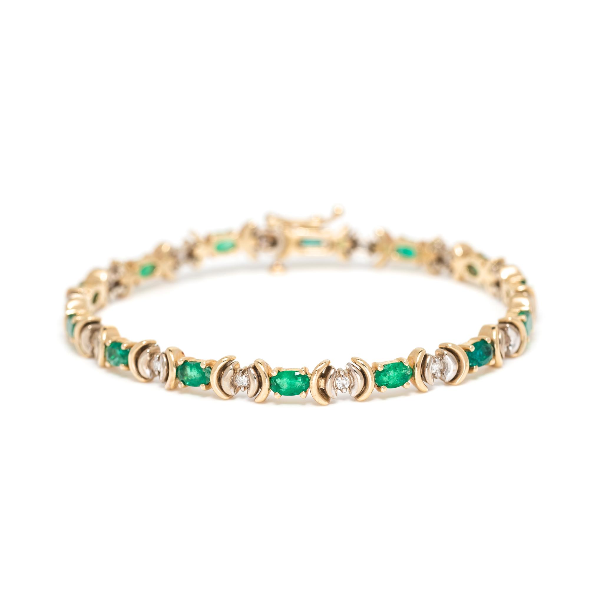 EMERALD AND DIAMOND BRACELET