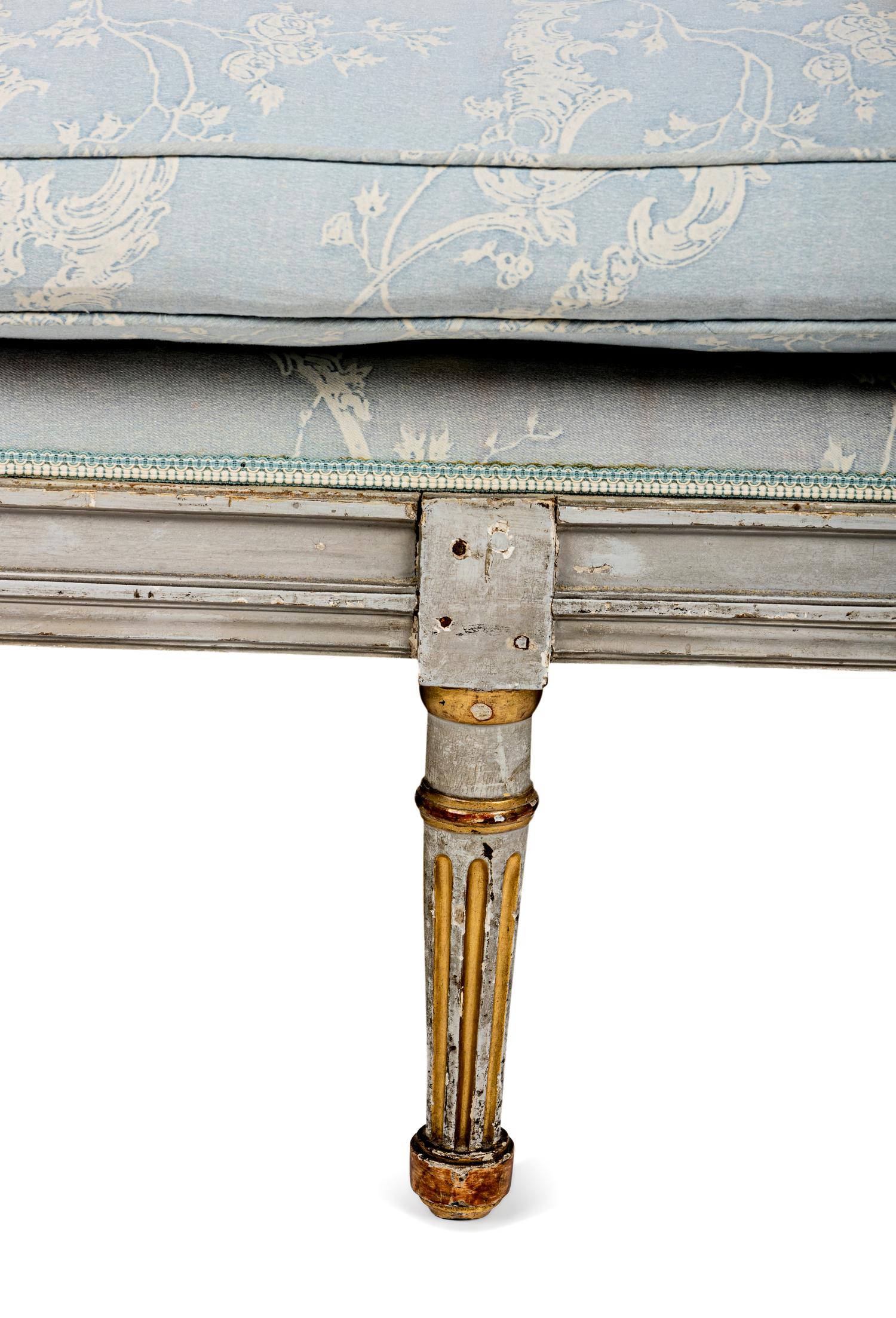 A Louis XVI Grey-Painted and Parcel-Gilt Lit du Jour