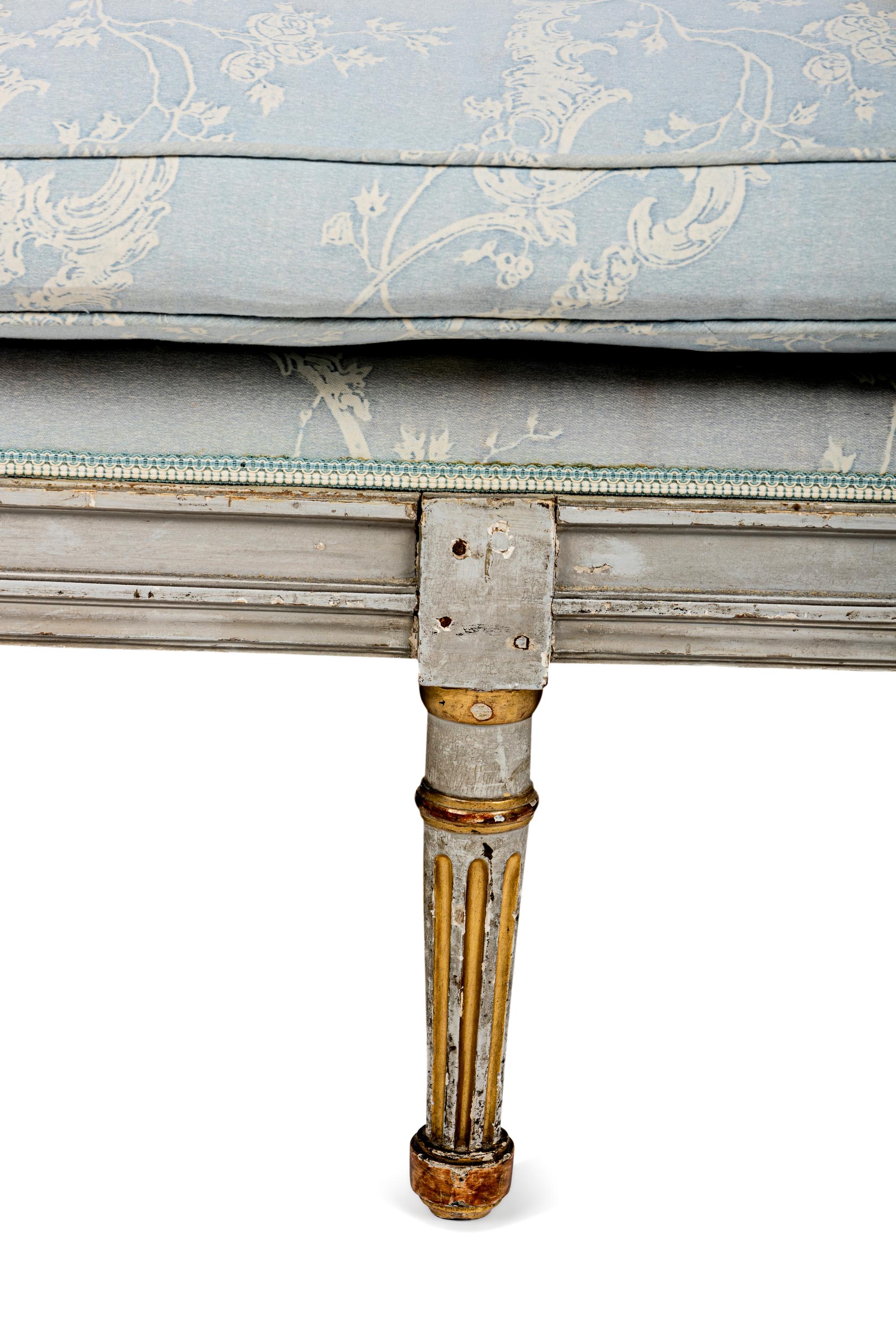 A Louis XVI Grey-Painted and Parcel-Gilt Lit du Jour