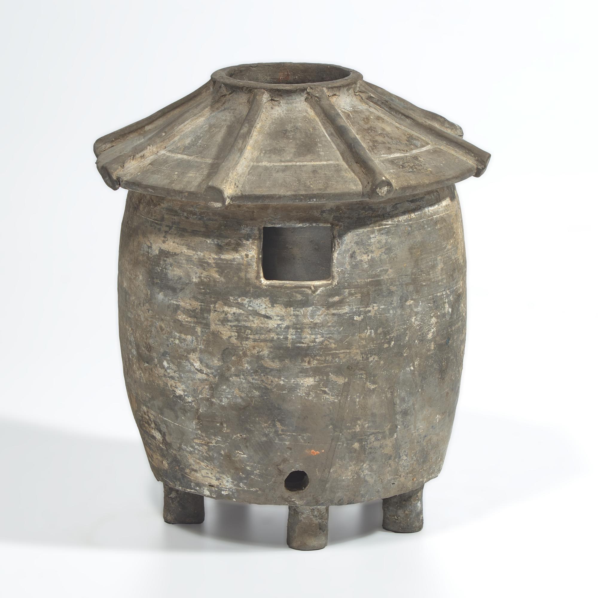 A Chinese Pottery Granary Vessel, Han Dynasty 漢 灰陶谷仓