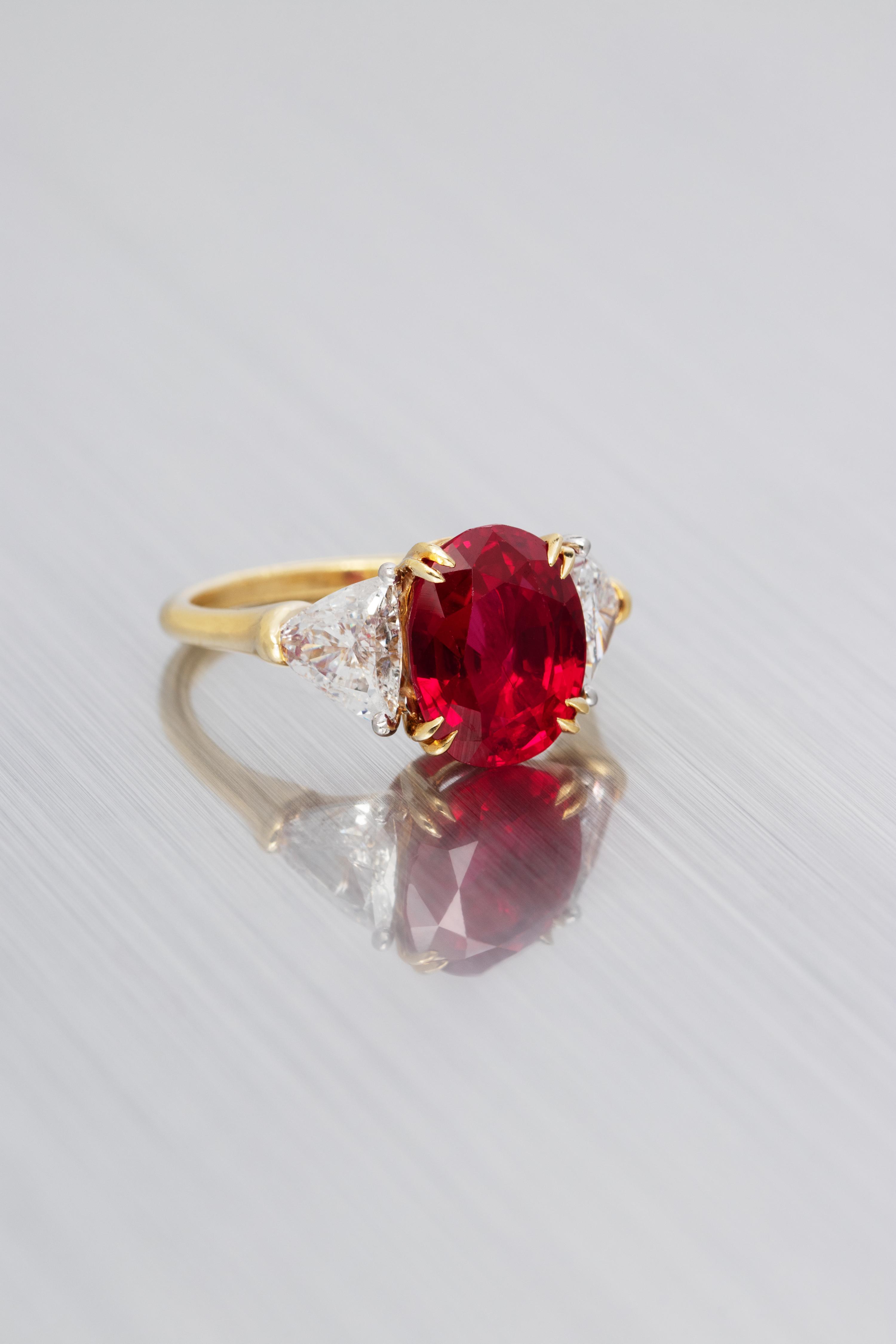 AN IMPORTANT BURMESE RUBY AND DIAMOND RING