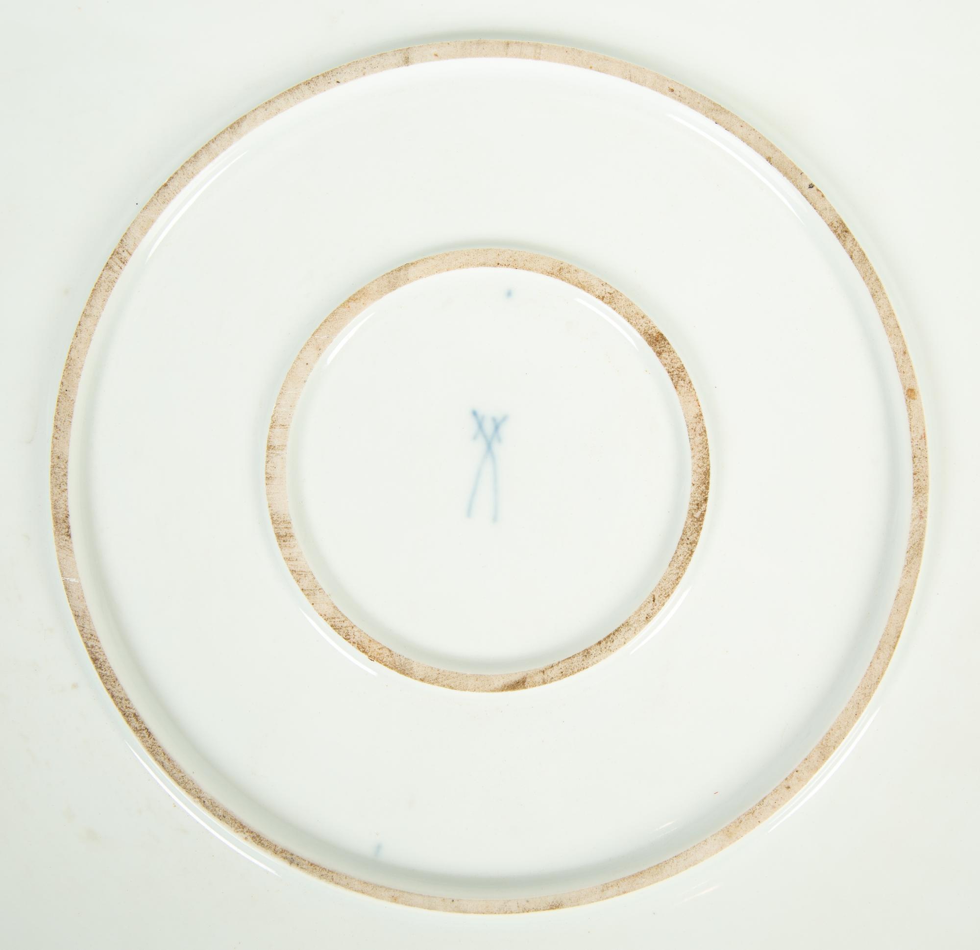 A Near Pair of Meissen Porcelain Trays — 20TH CENTURY