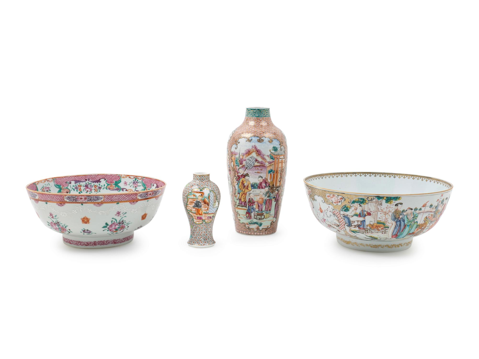Four Chinese Export Famille Rose Porcelain Articles