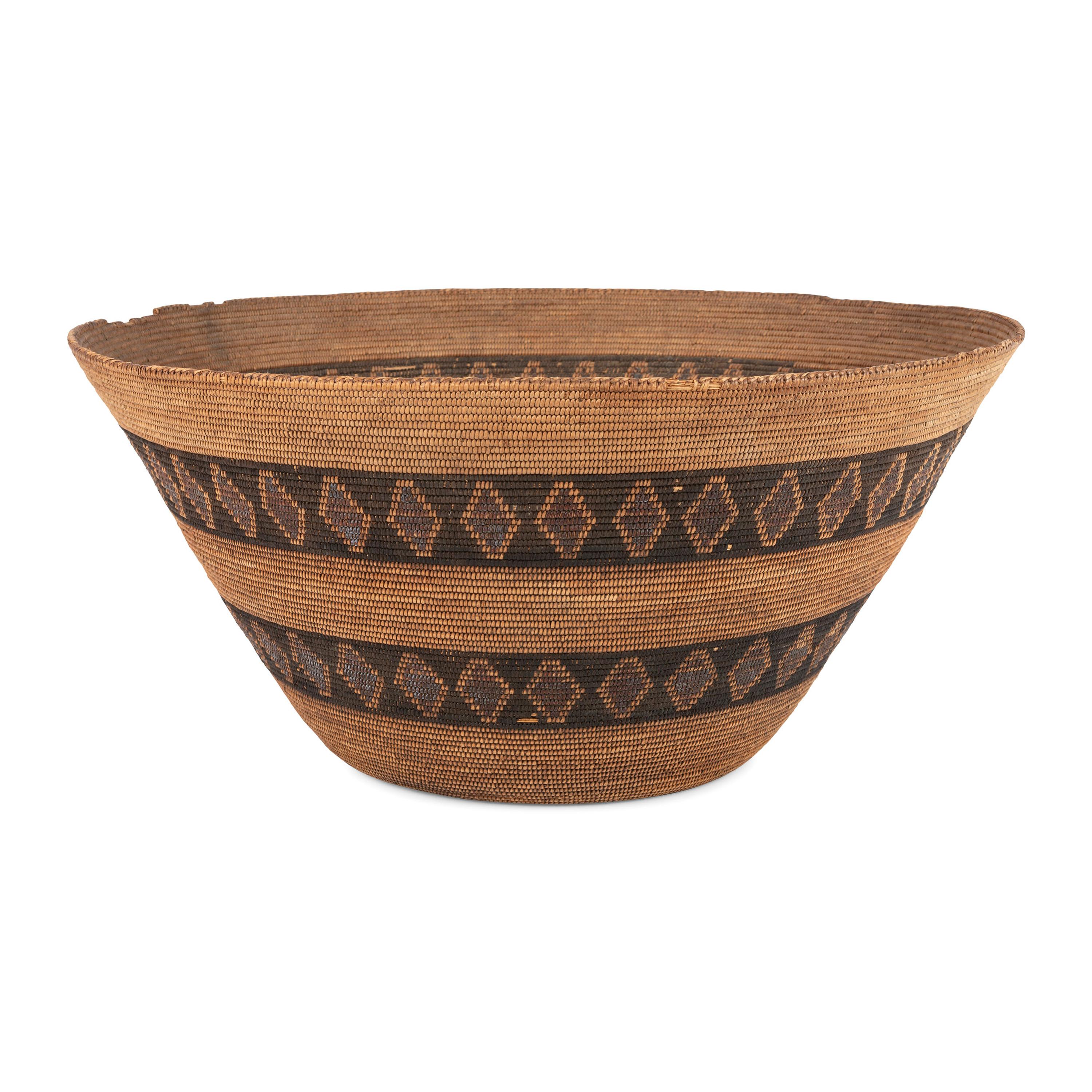 Large Yokut Basket