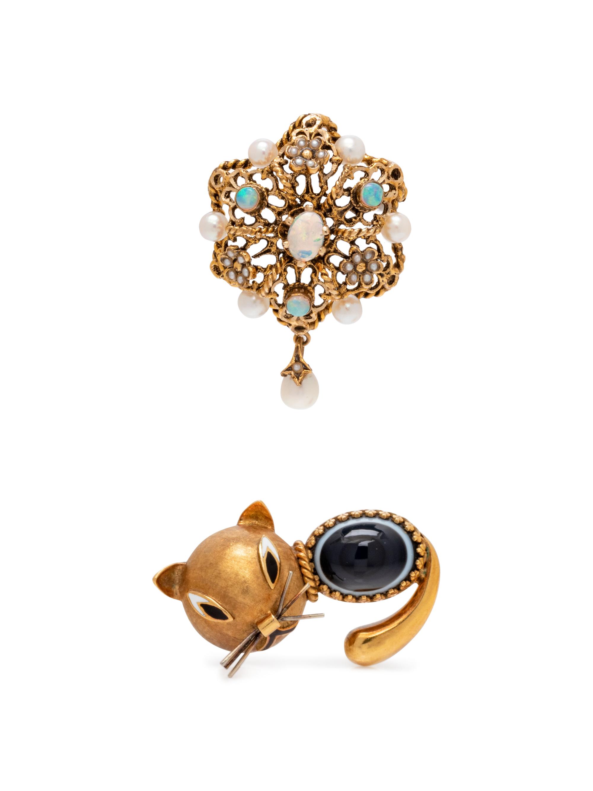 COLLECTION OF YELLOW GOLD BROOCHES
