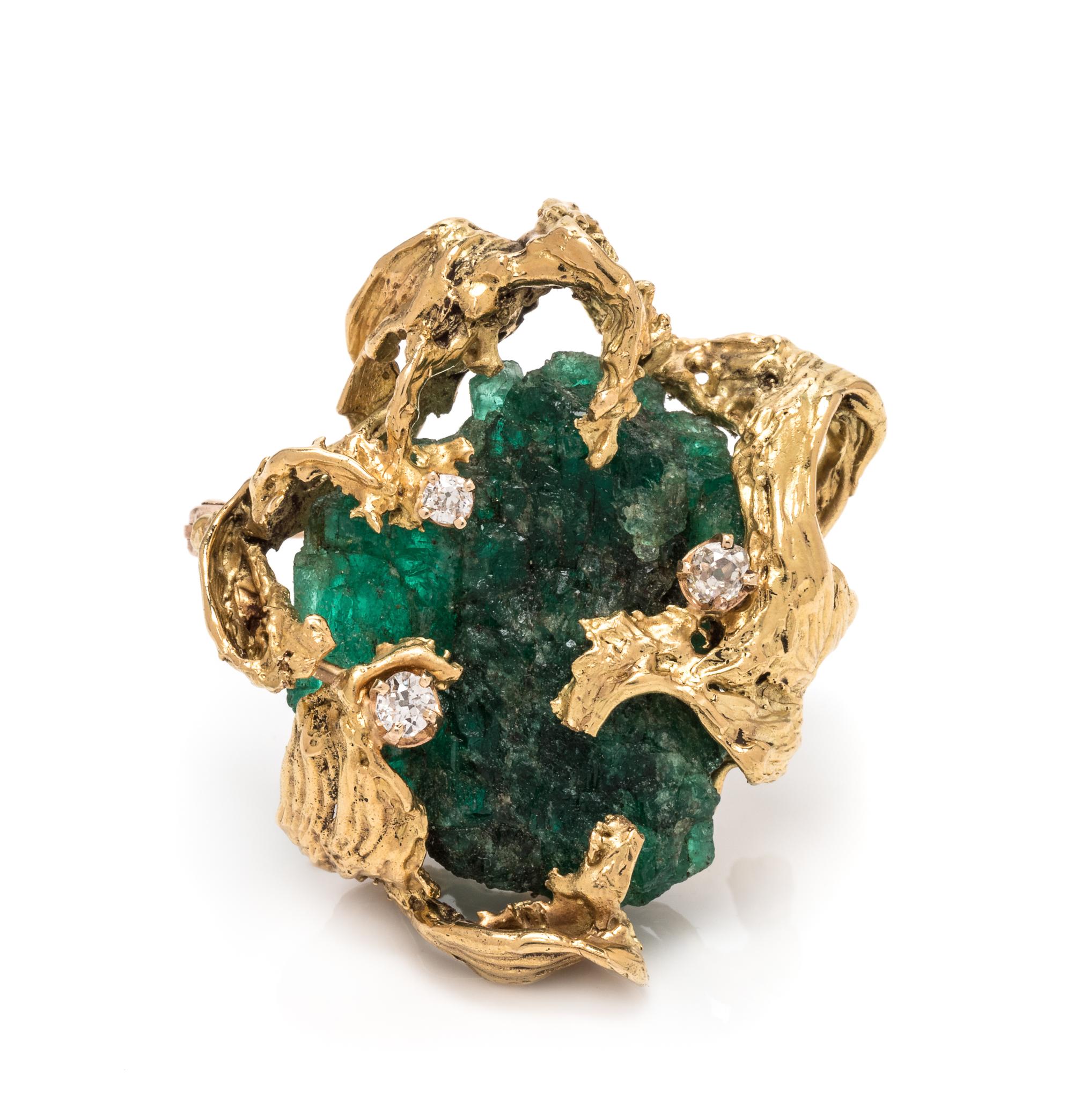 BRUTALIST, YELLOW GOLD, EMERALD CRYSTAL AND DIAMOND PENDANT/BROOCH