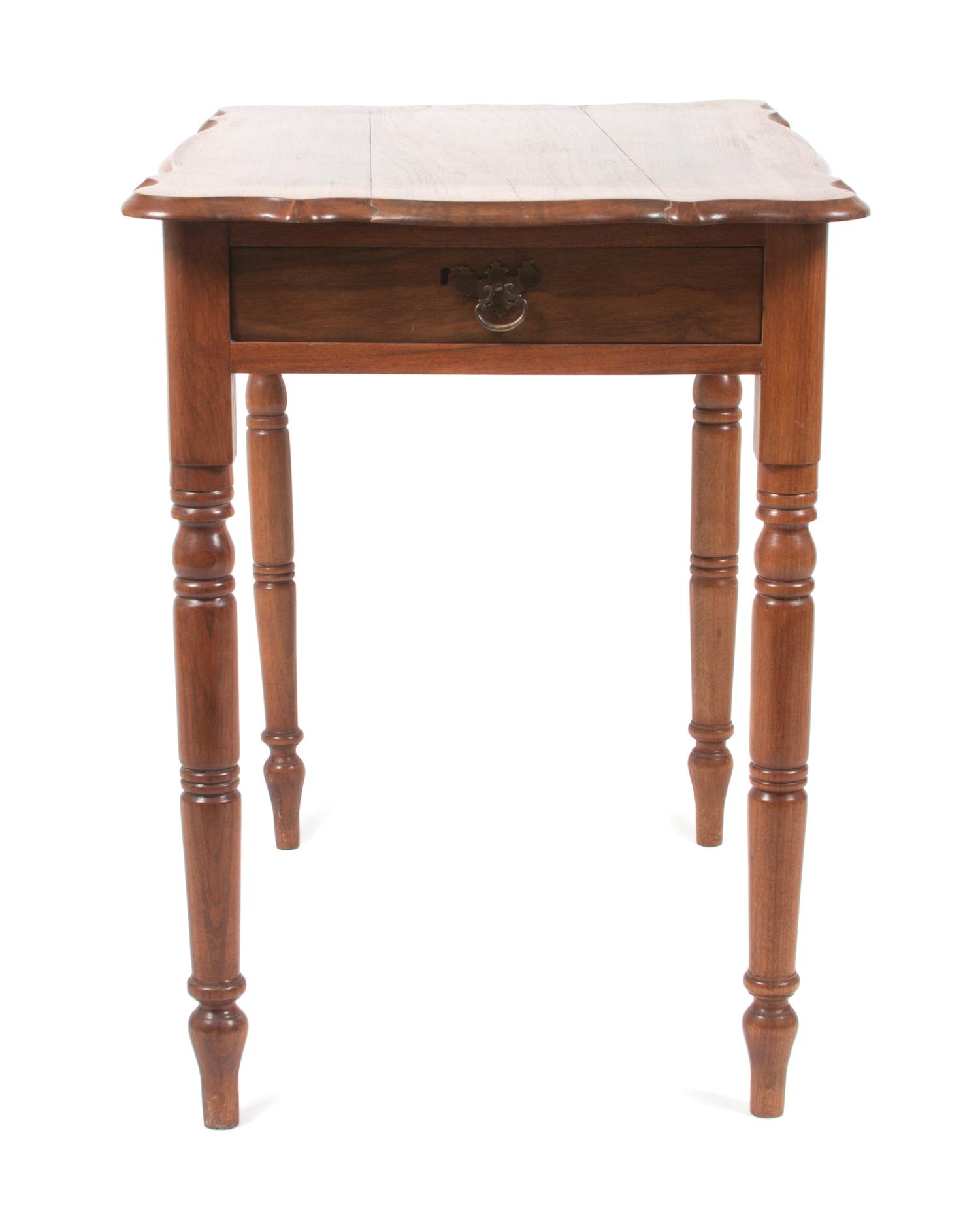An American Parlor Table Height 28 x width 32 x depth 21 inches. — 19TH/20TH CENTURY