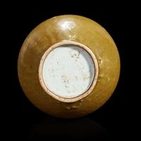 A Chinese tea dust-glazed vase Qing dynasty