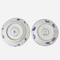 Two Chinese export porcelain blue and white chargers 外銷青花瓷盤兩隻 Kangxi period ? ??