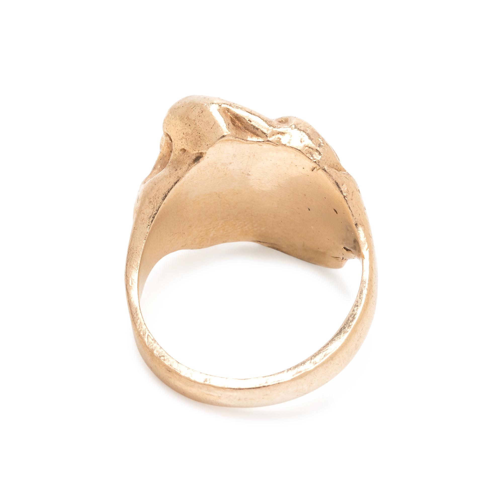 YELLOW GOLD AND OPAL DOUBLET RING
