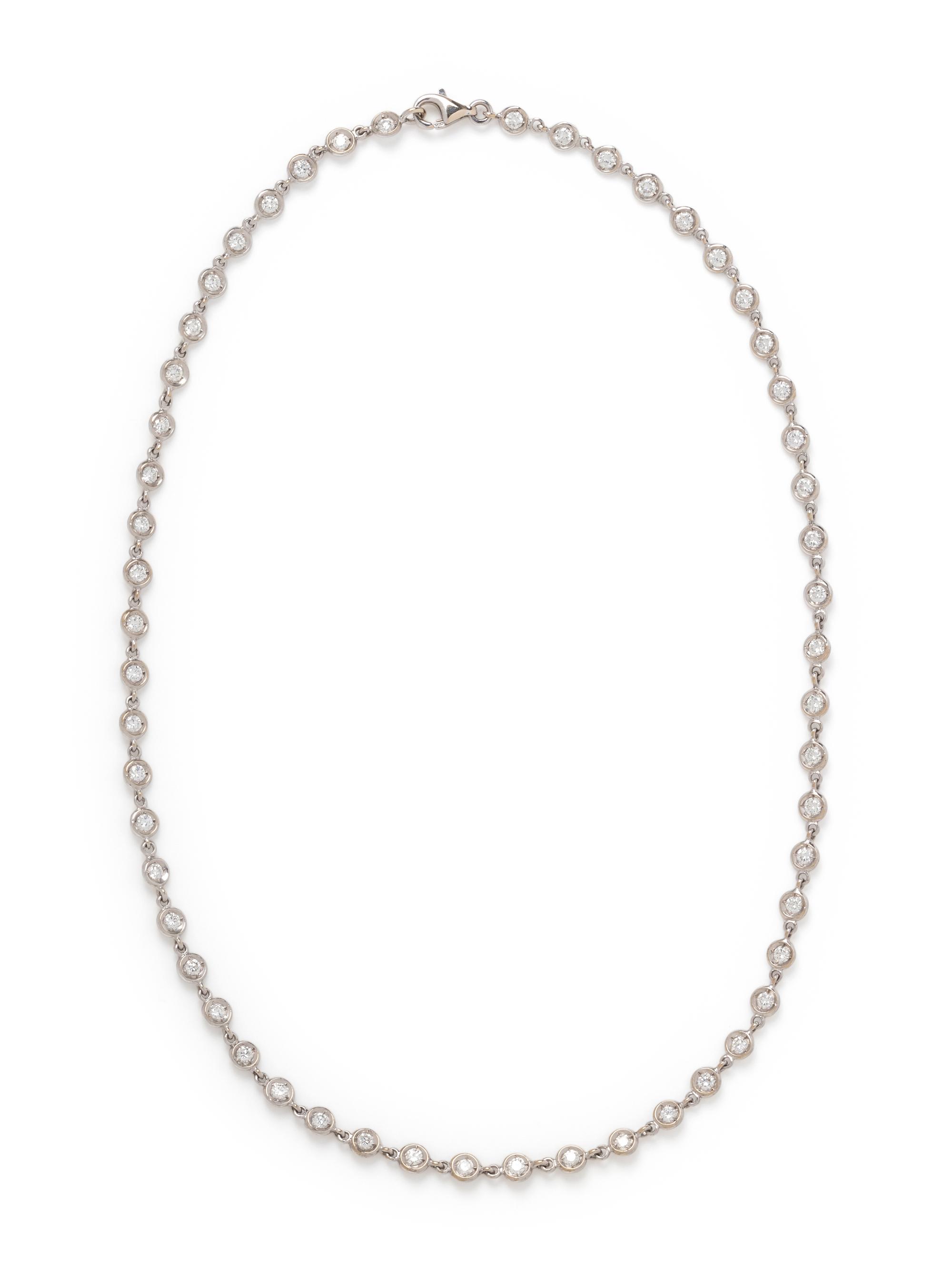 WHITE GOLD AND DIAMOND NECKLACE