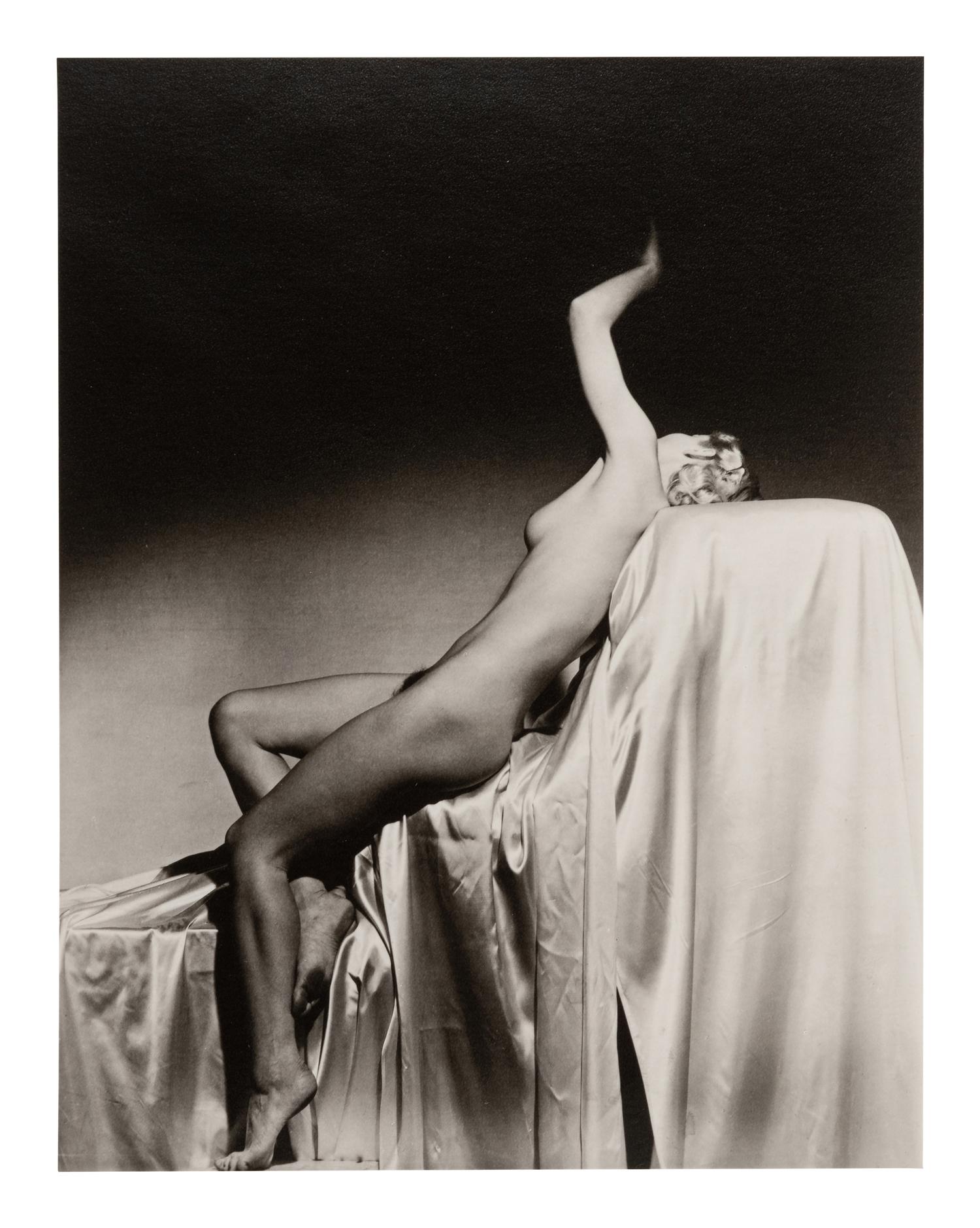 Lisa on Silk, New York, 1940