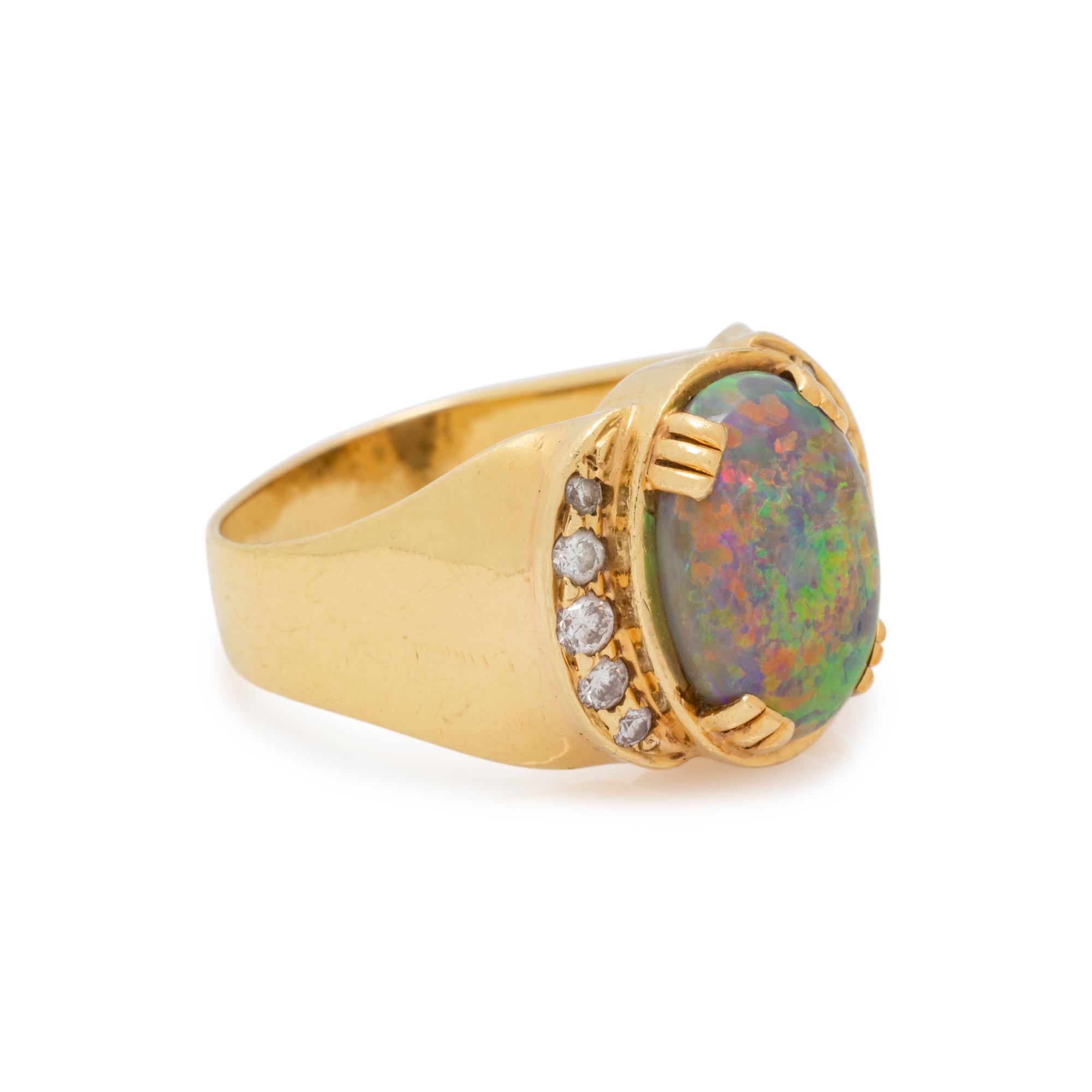 YELLOW GOLD, OPAL AND DIAMOND RING