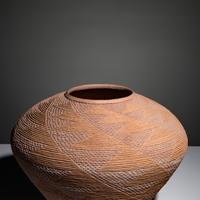 Richard Zane Smith (Wyandotte, b. 1955) — Corrugated Pottery Jar, 1985