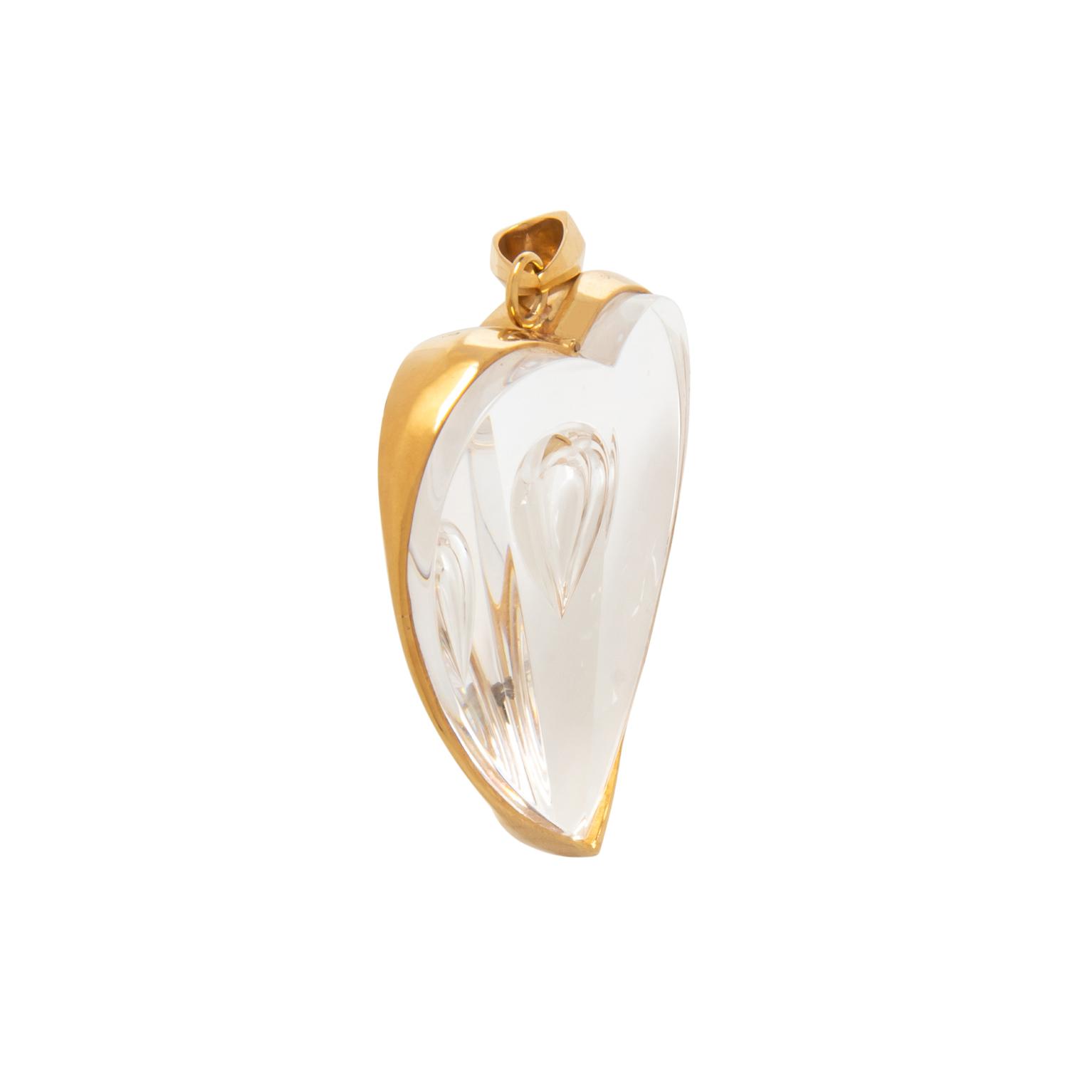 STEUBEN, GLASS AND YELLOW GOLD HEART PENDANT