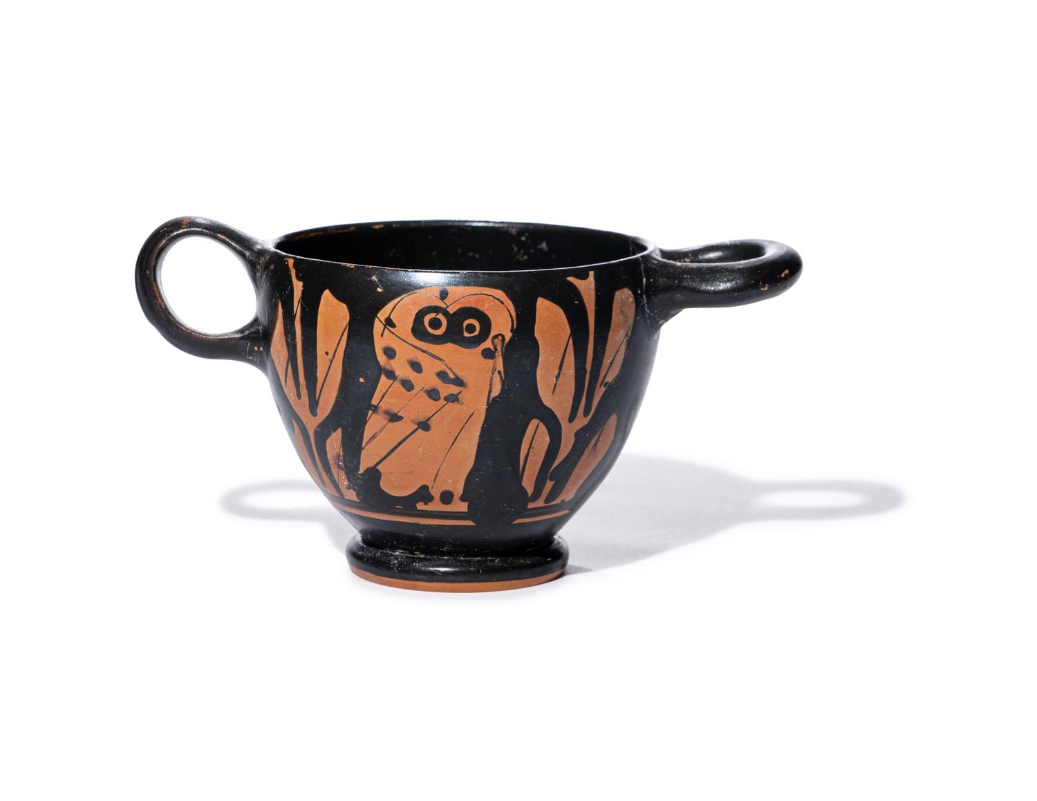 An Apulian Red-Figured Glaux