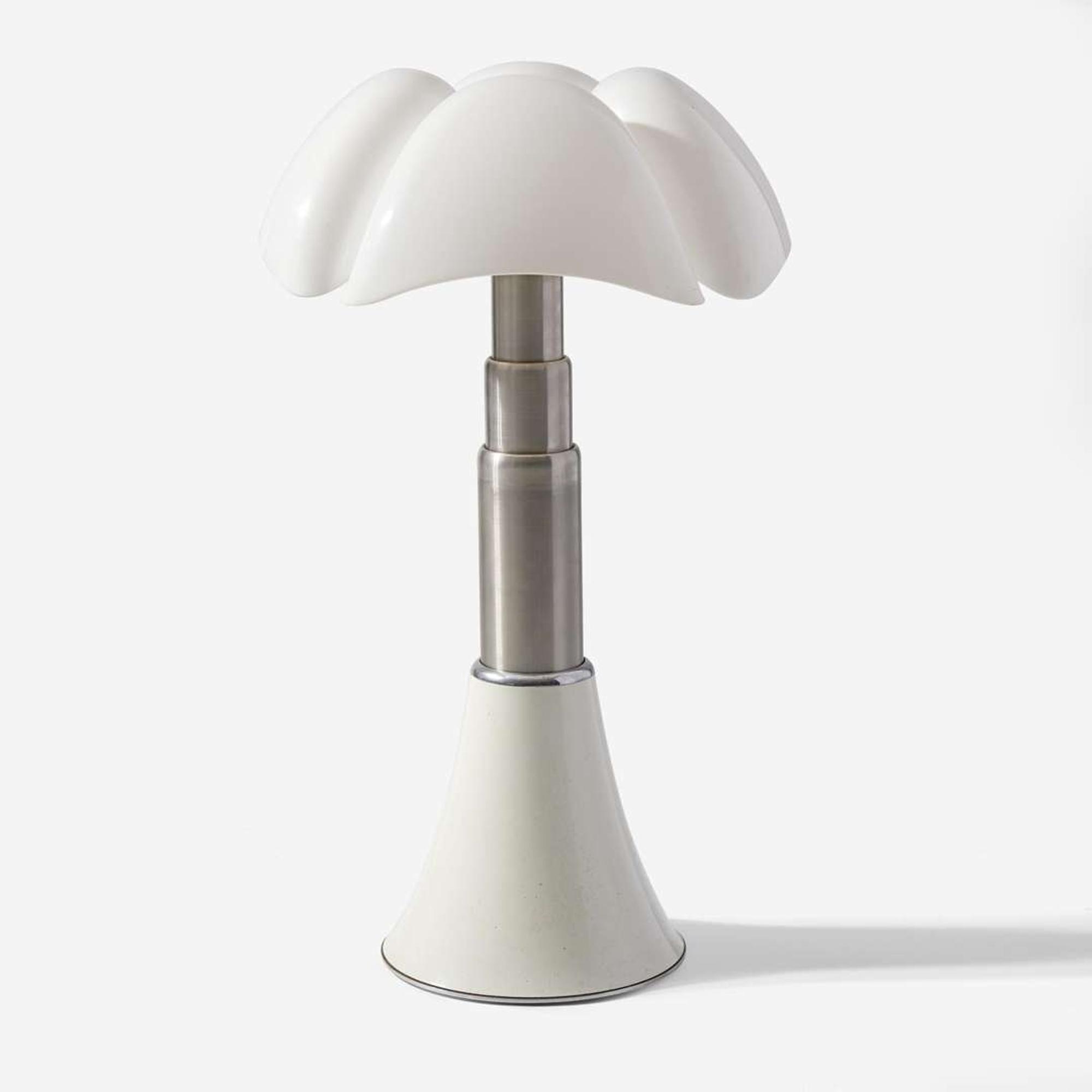 Gae Aulenti (Italian, 1927-2012) "Pipistrello" Lamp, Model No. 620, Martinelli Luce, Italy, designed 1965, the present lot circa 1970s