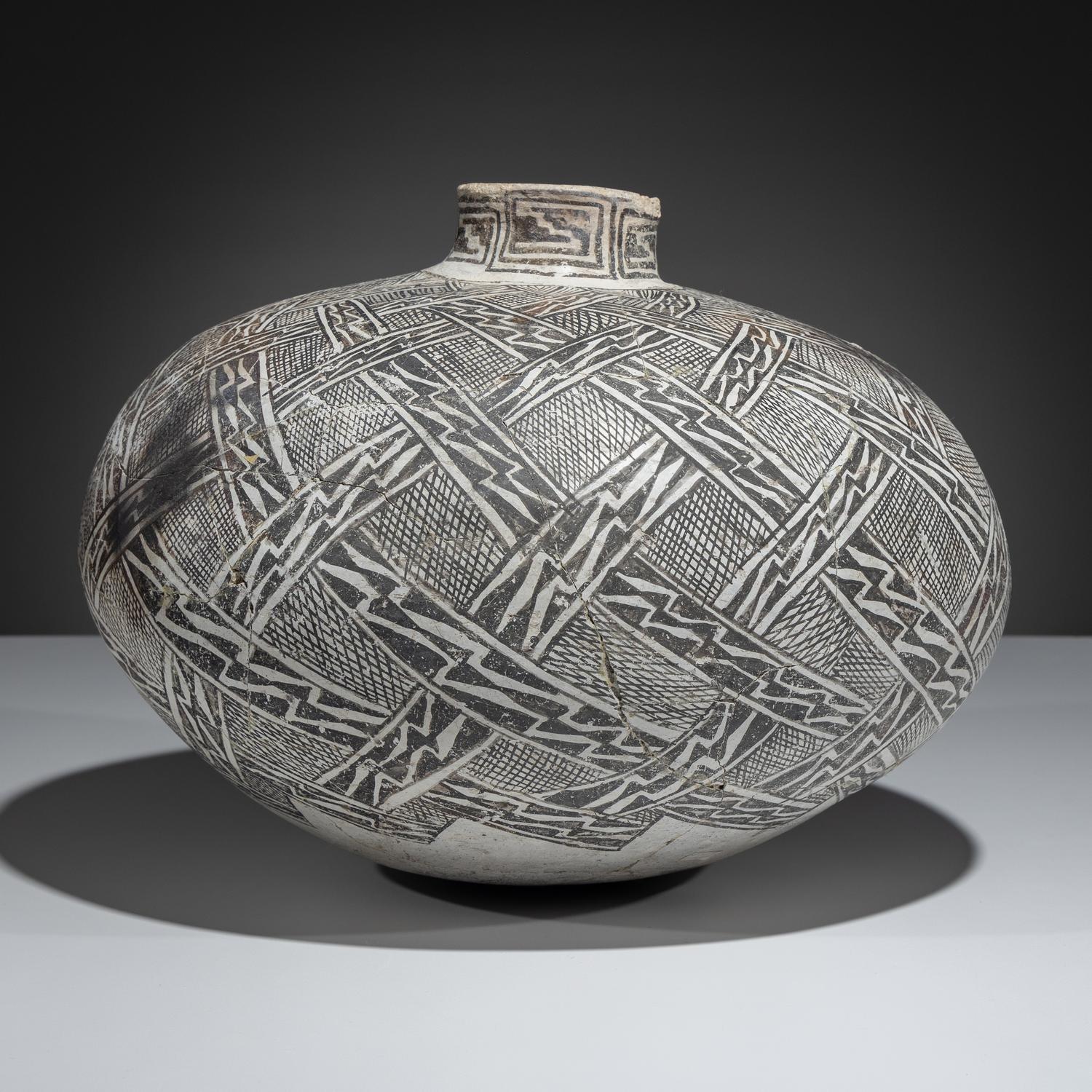 Large Ancestral Pueblo, Tularosa Black-on-White Pottery Olla