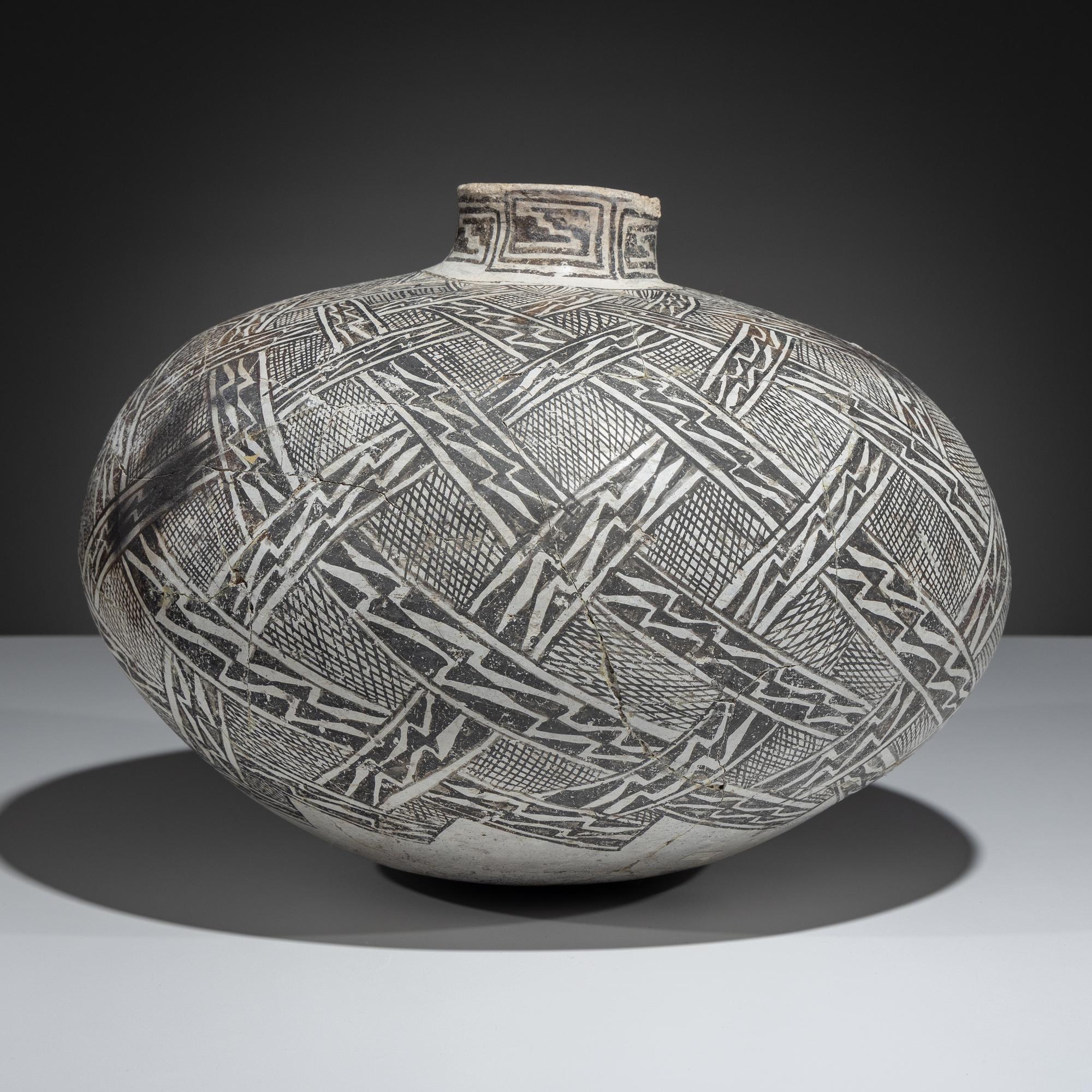 Large Ancestral Pueblo, Tularosa Black-on-White Pottery Olla
