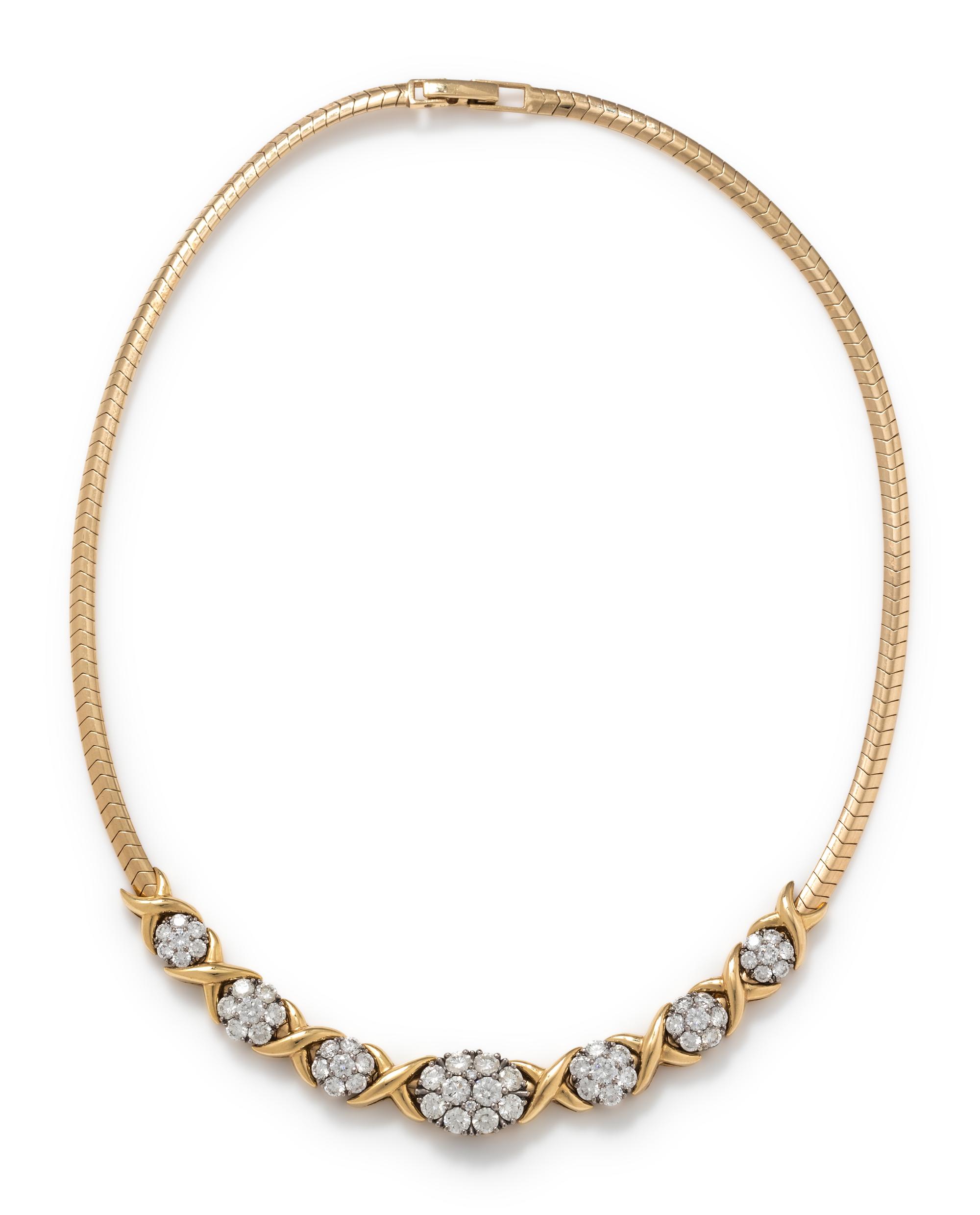 YELLOW GOLD AND DIAMOND NECKLACE