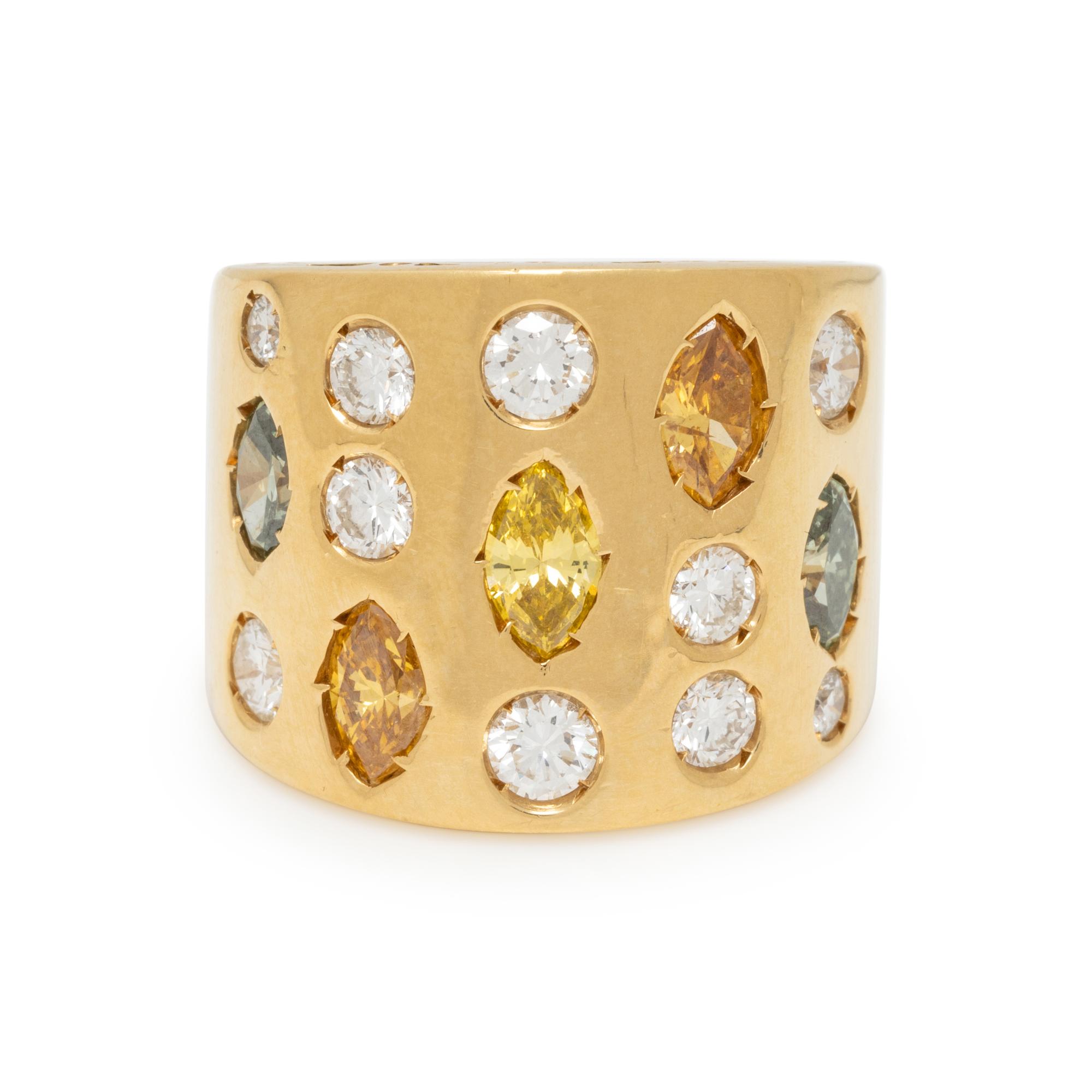 YELLOW GOLD, DIAMOND, AND COLORED DIAMOND RING