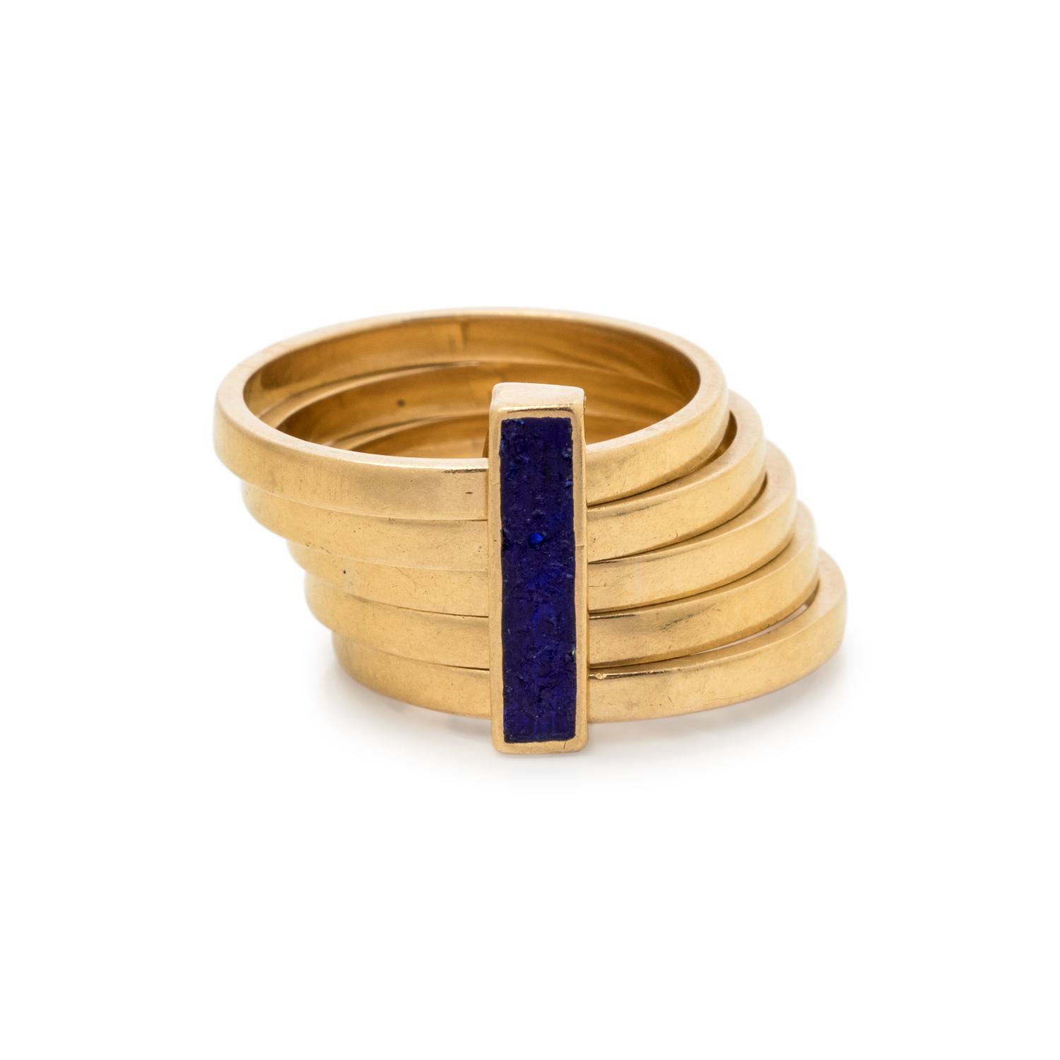 YELLOW GOLD AND ENAMEL RING