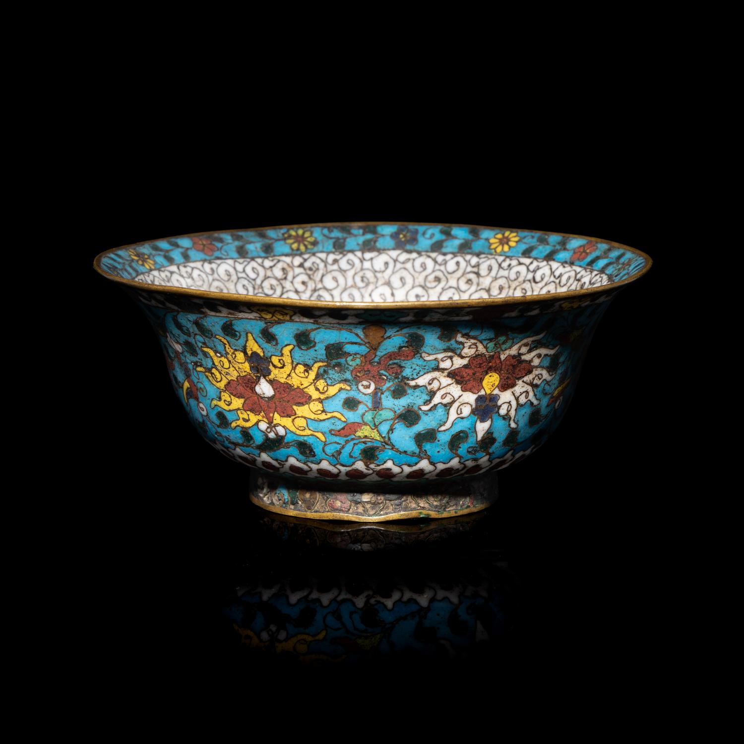 A Chinese Cloisonné Enamel Bowl, Late Ming Dynasty-Early Qing Dynasty 明末清初 掐絲琺琅西番蓮紋碗