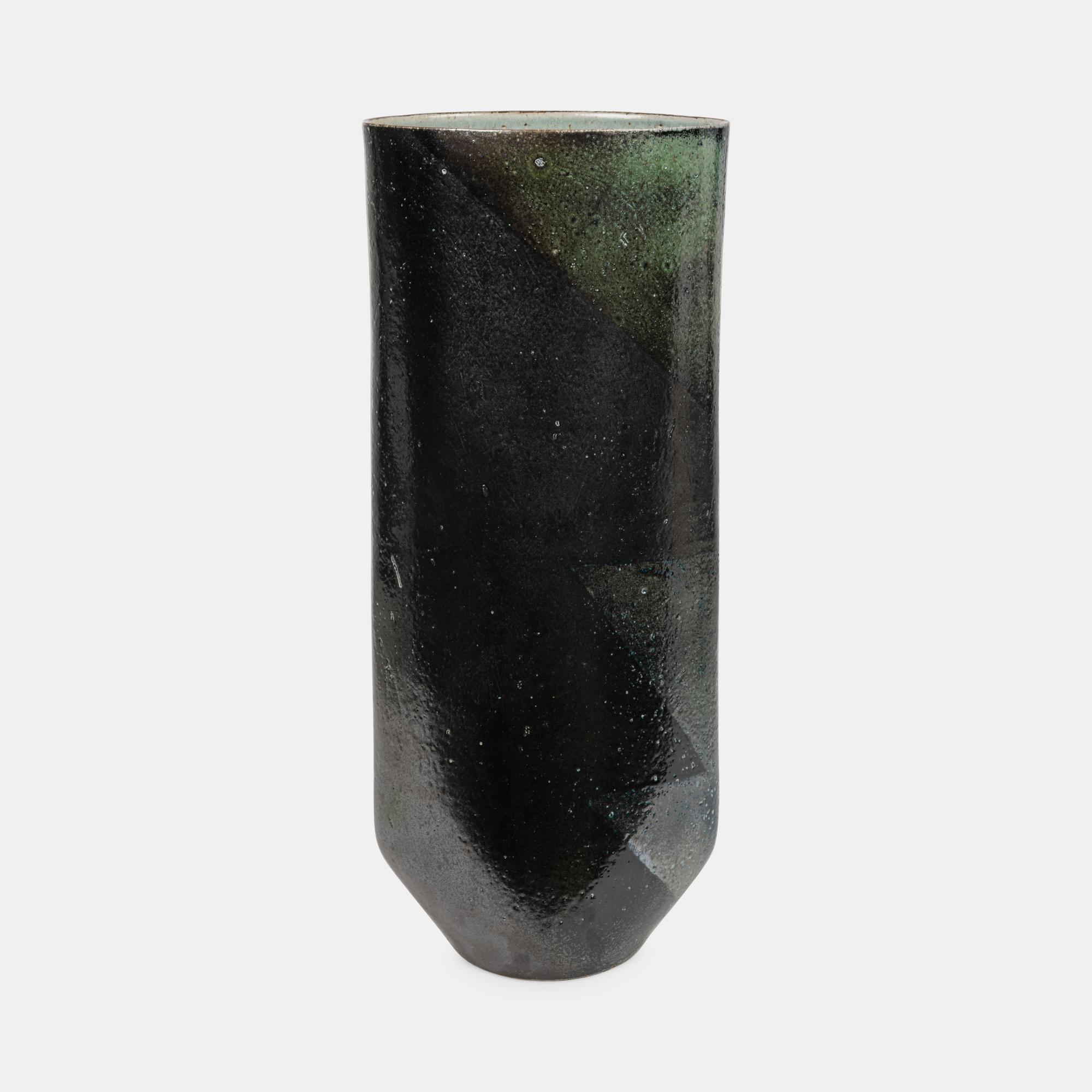 Large Flattened Vase Form, 1987