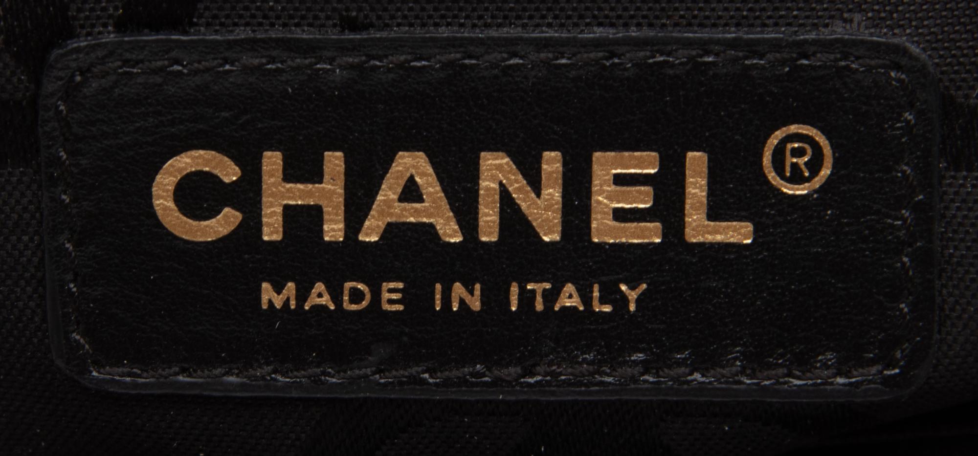 CHANEL, CROCHET RAFFIA TOTE