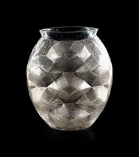 A Lalique Tortue Vase