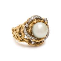 YELLOW GOLD, CULTURED PEARL AND DIAMOND RING