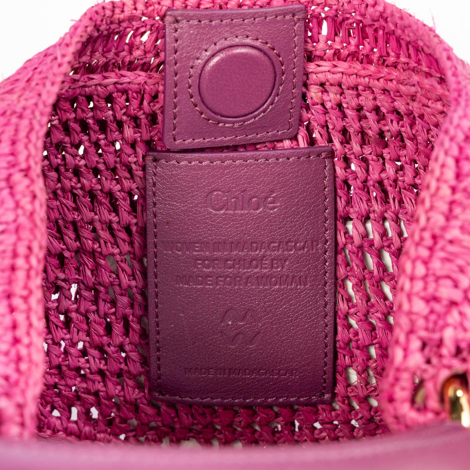 CHLOÉ, SUMMER BANANA HOBO BAG IN MAGENTA RAFFIA