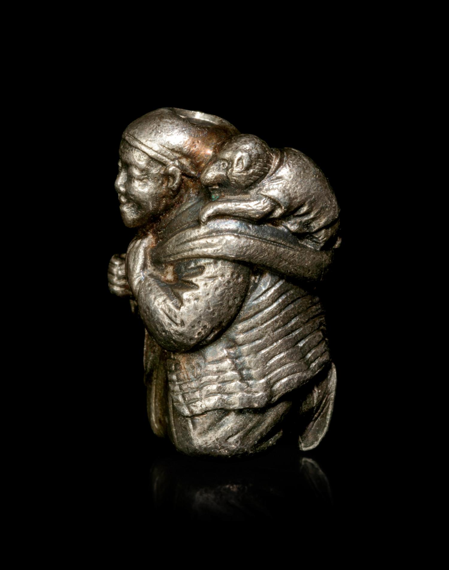 A Bronze Figural-Form Ojime