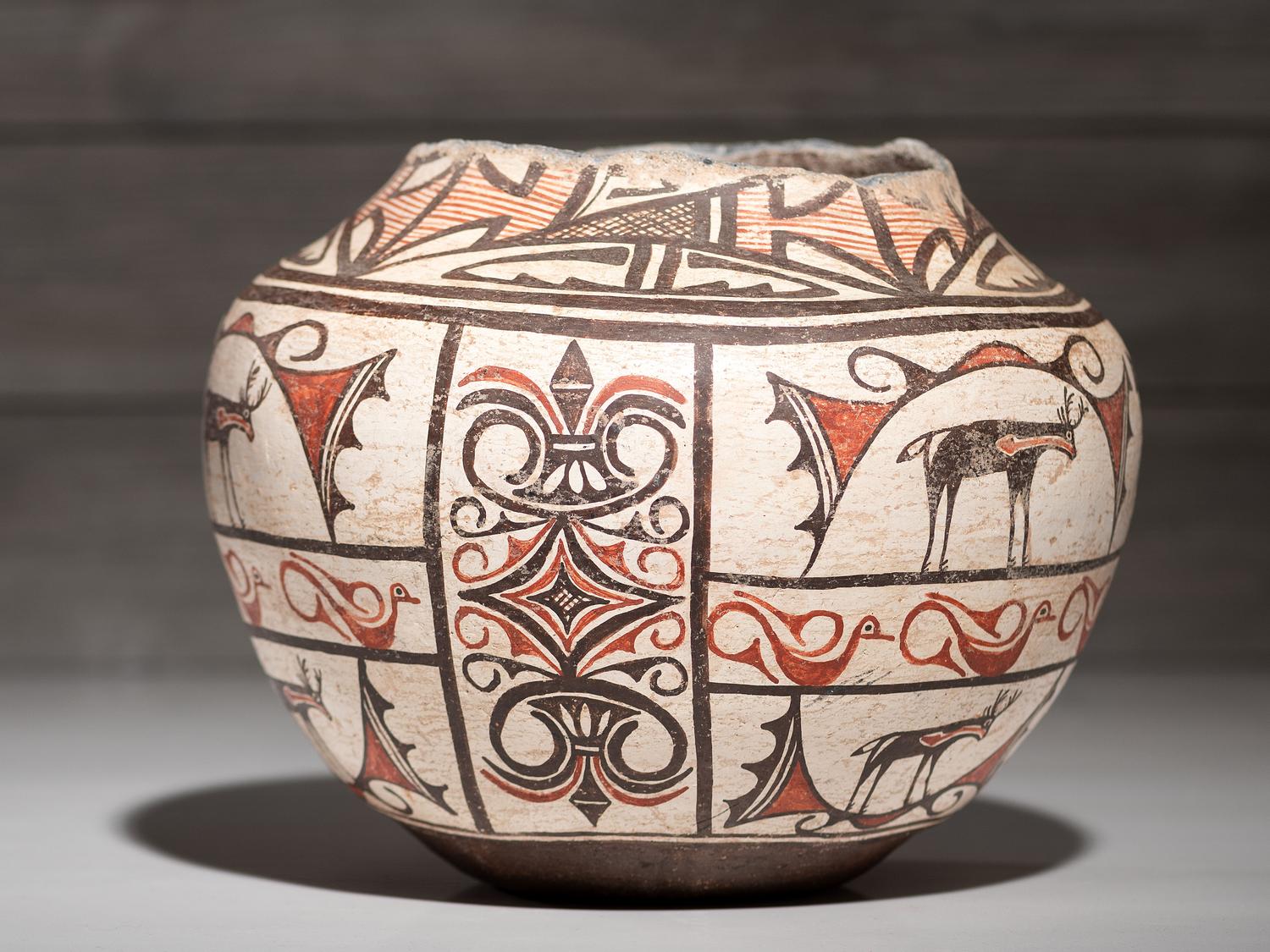 Zuni Pottery Olla, with Ladle Wear