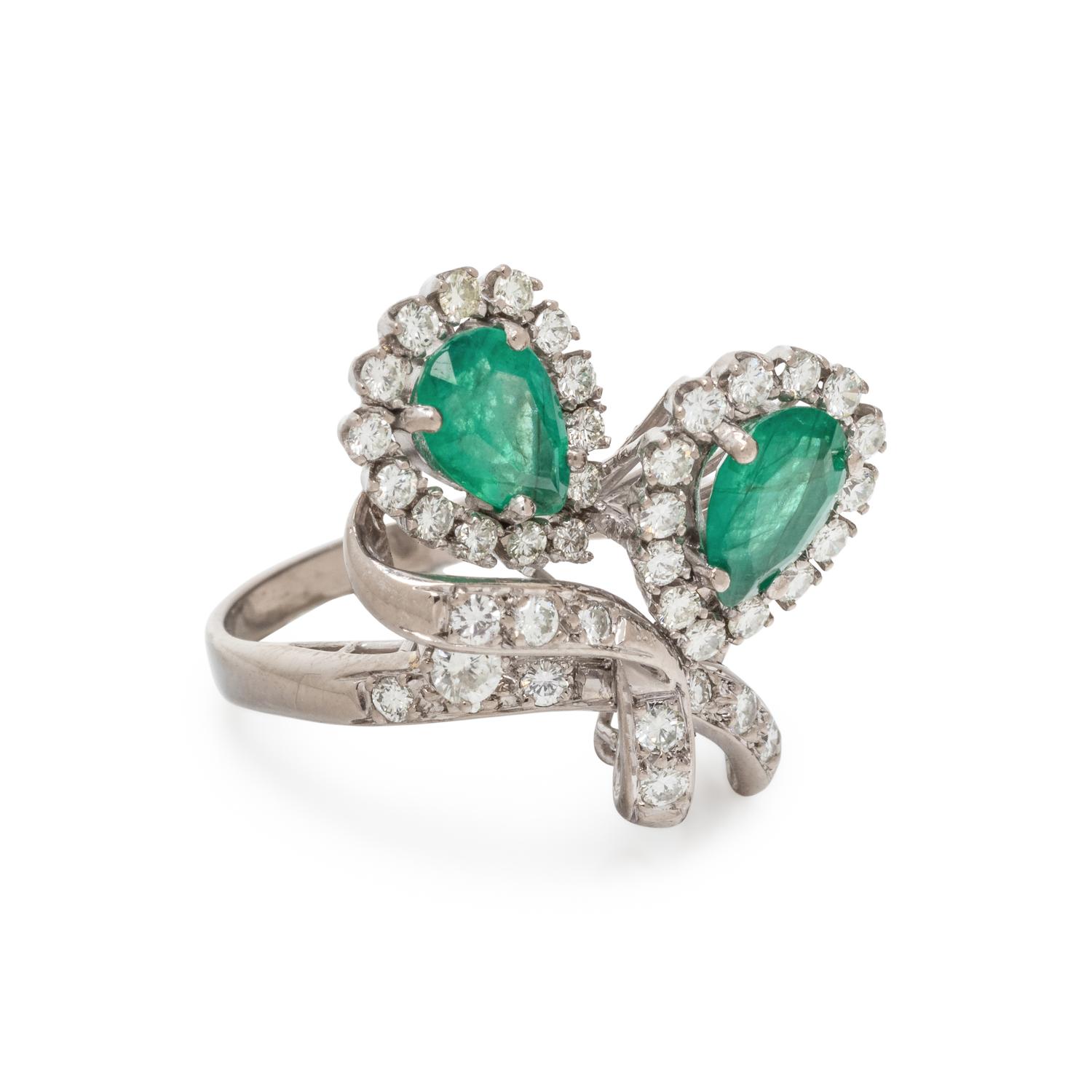 EMERALD AND DIAMOND RING