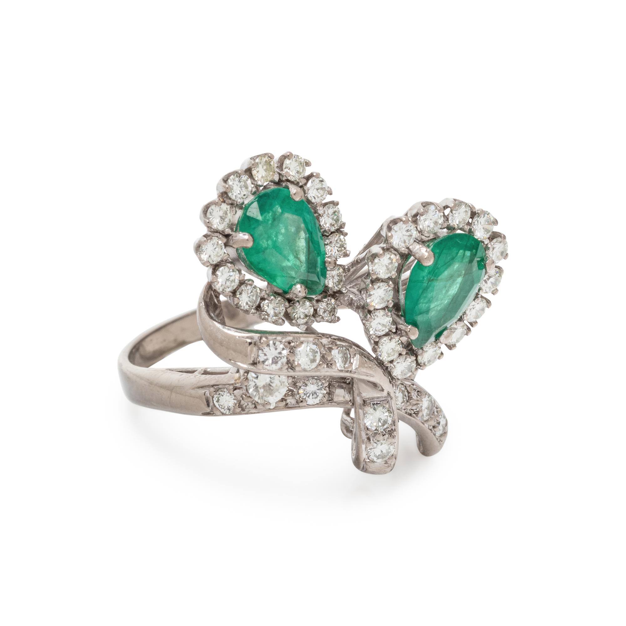 EMERALD AND DIAMOND RING