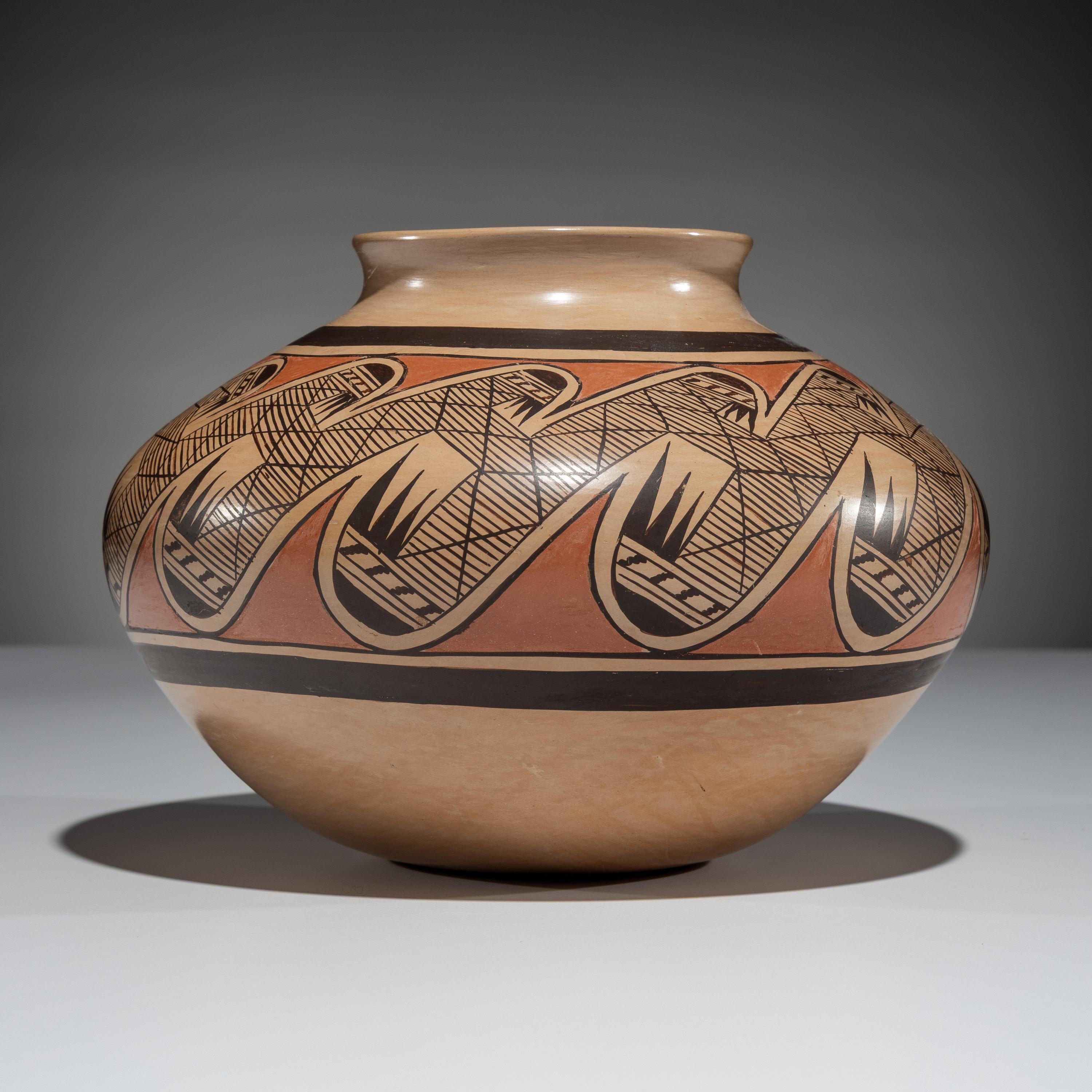 Pottery Jar, Migration Pattern