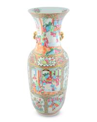 A Chinese Famille Rose Porcelain Vase