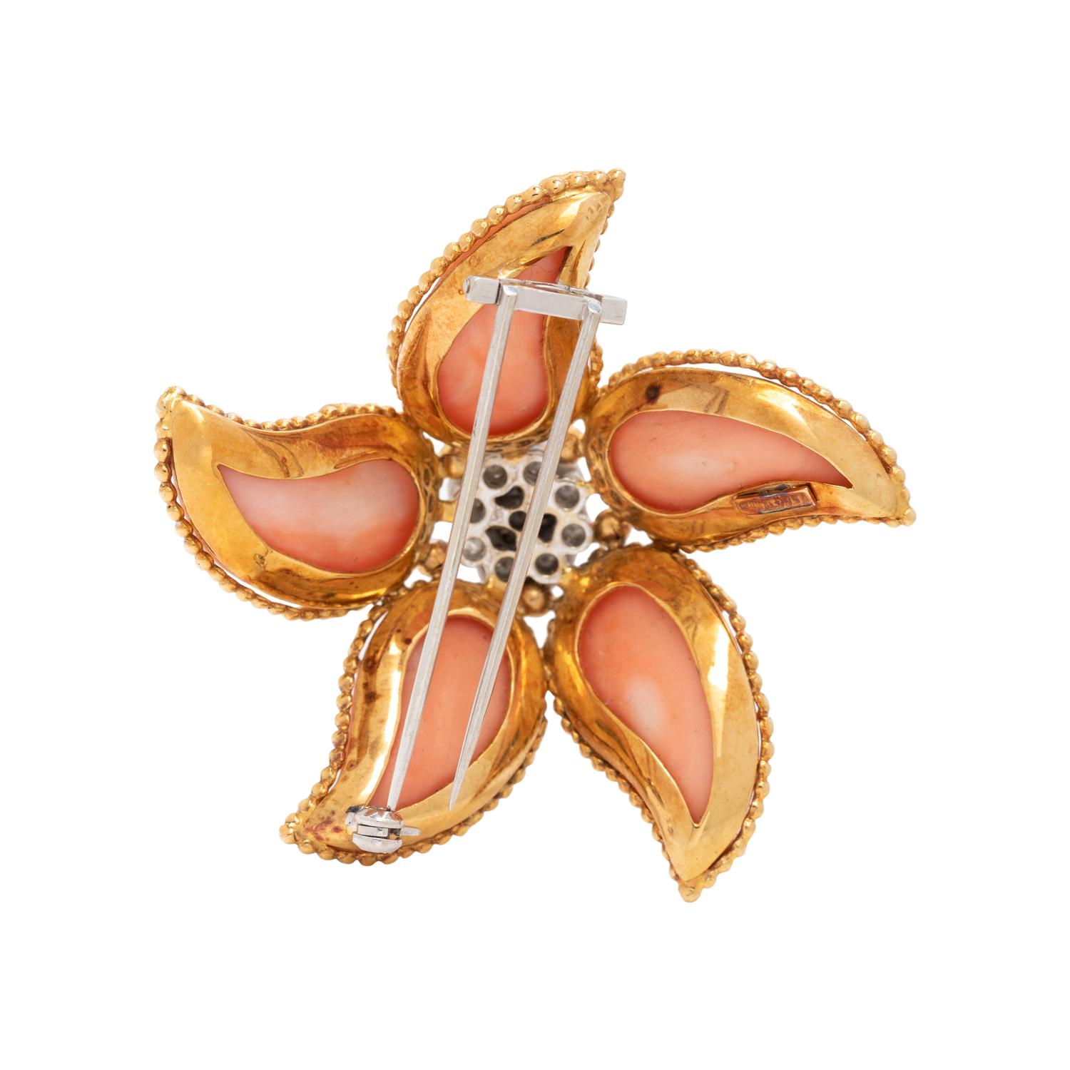 YELLOW GOLD, CORAL AND DIAMOND FLOWER BROOCH