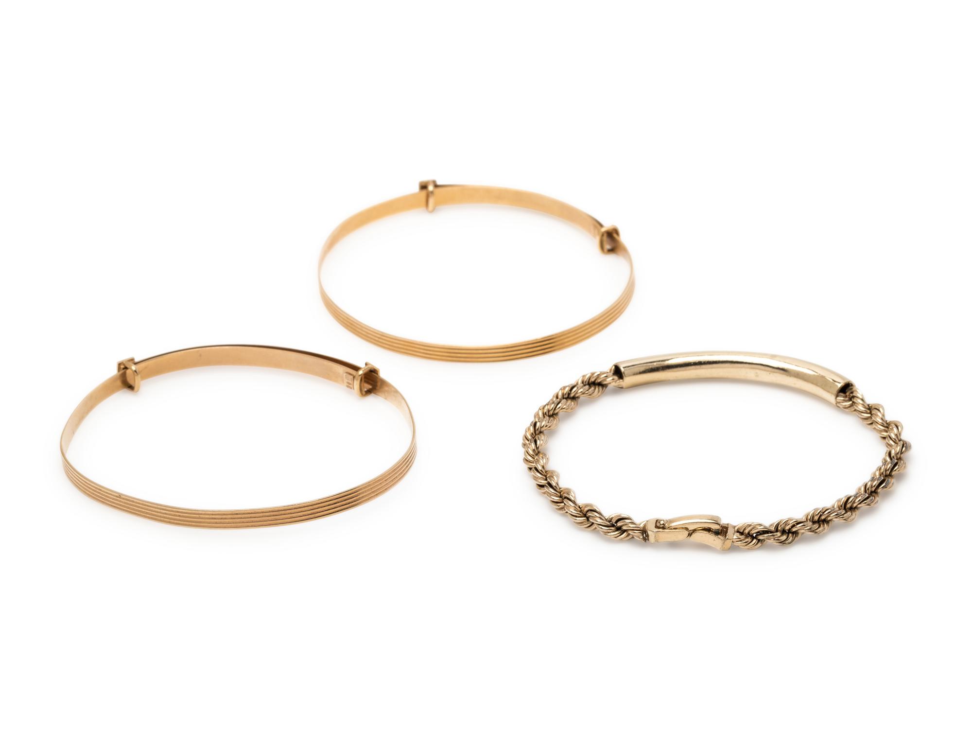 COLLECTION OF YELLOW GOLD BRACELETS