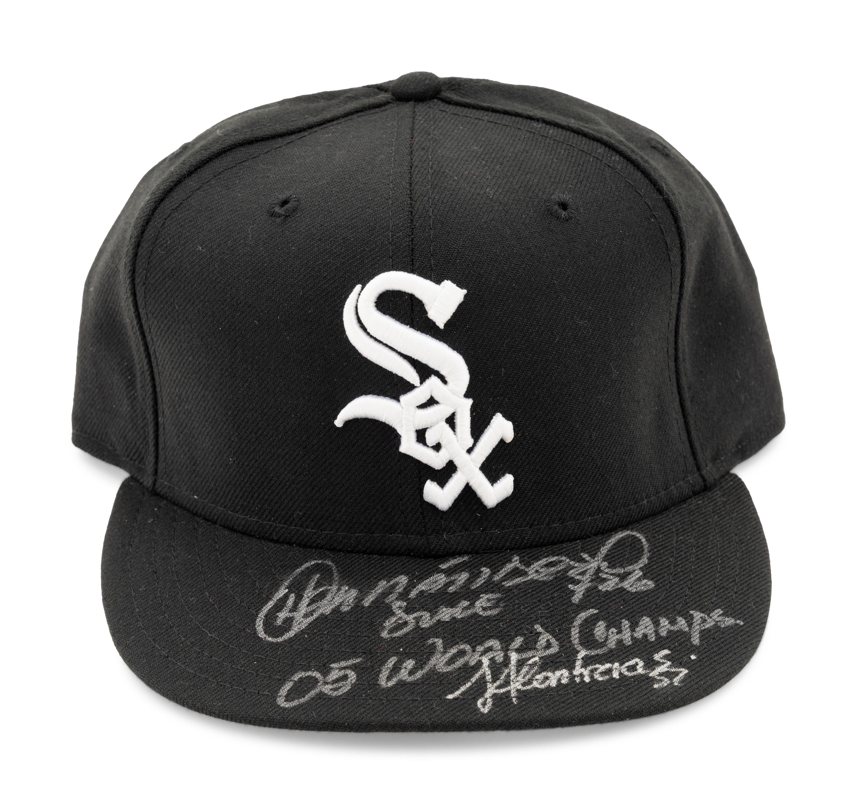 A Group of 13 2005 Chicago White Sox World Series Champion Signed Autograph Items (Steiner)