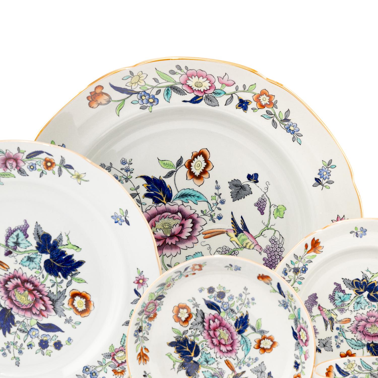 A Copeland Spode Stoneware Dinner Service