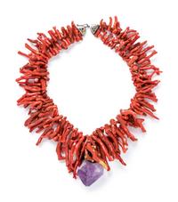 EILEEN COYNE, CORAL AND AMETHYST BEAD NECKLACE