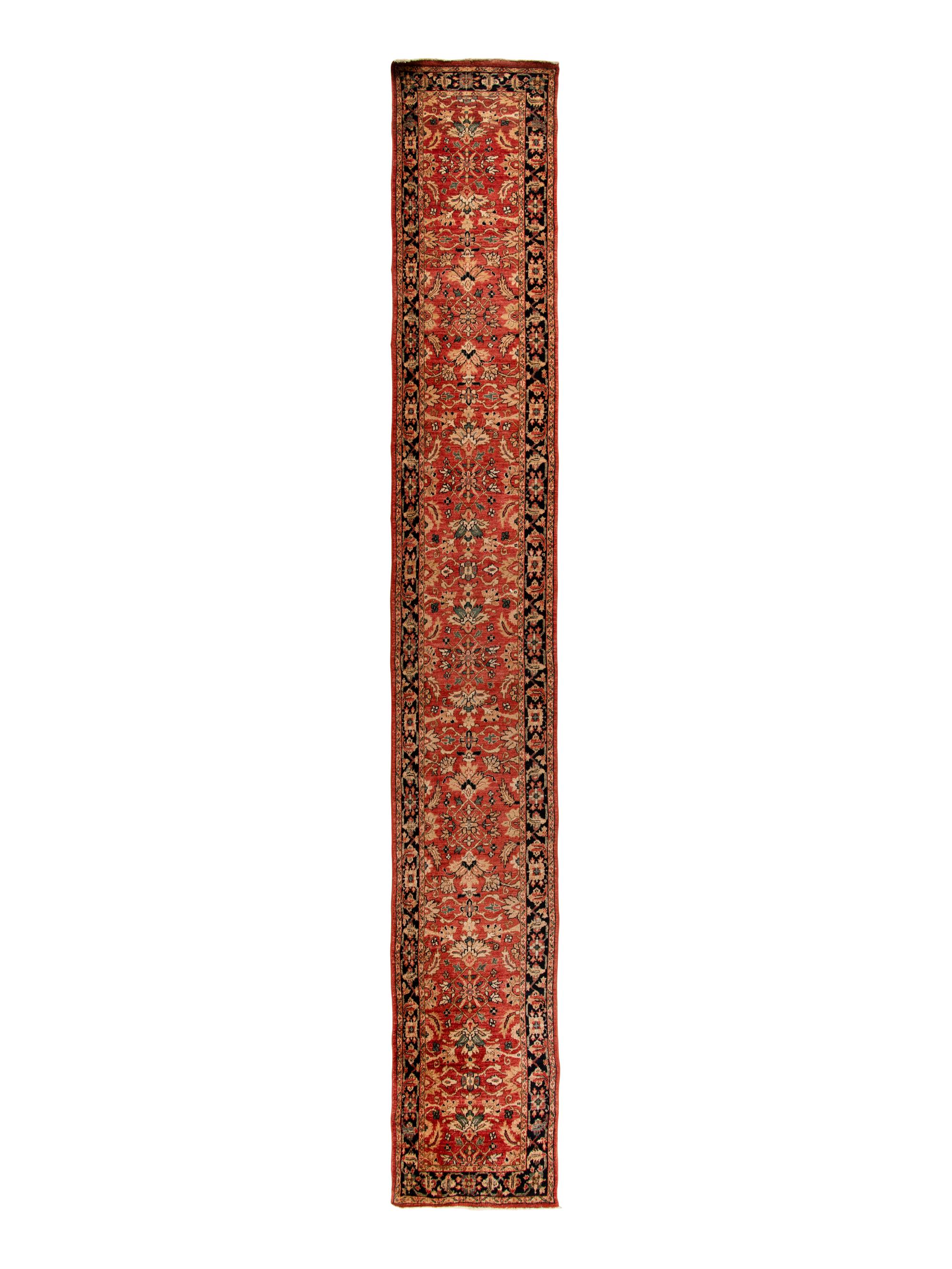 An Indo-Mahal Wool Runner